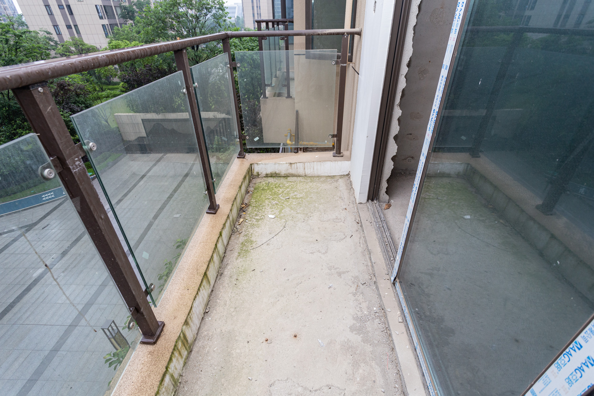 润和湘江天地C区  4室2厅2卫    165.0万 润和湘江天地C区  4室2厅2卫    165.0万阳台