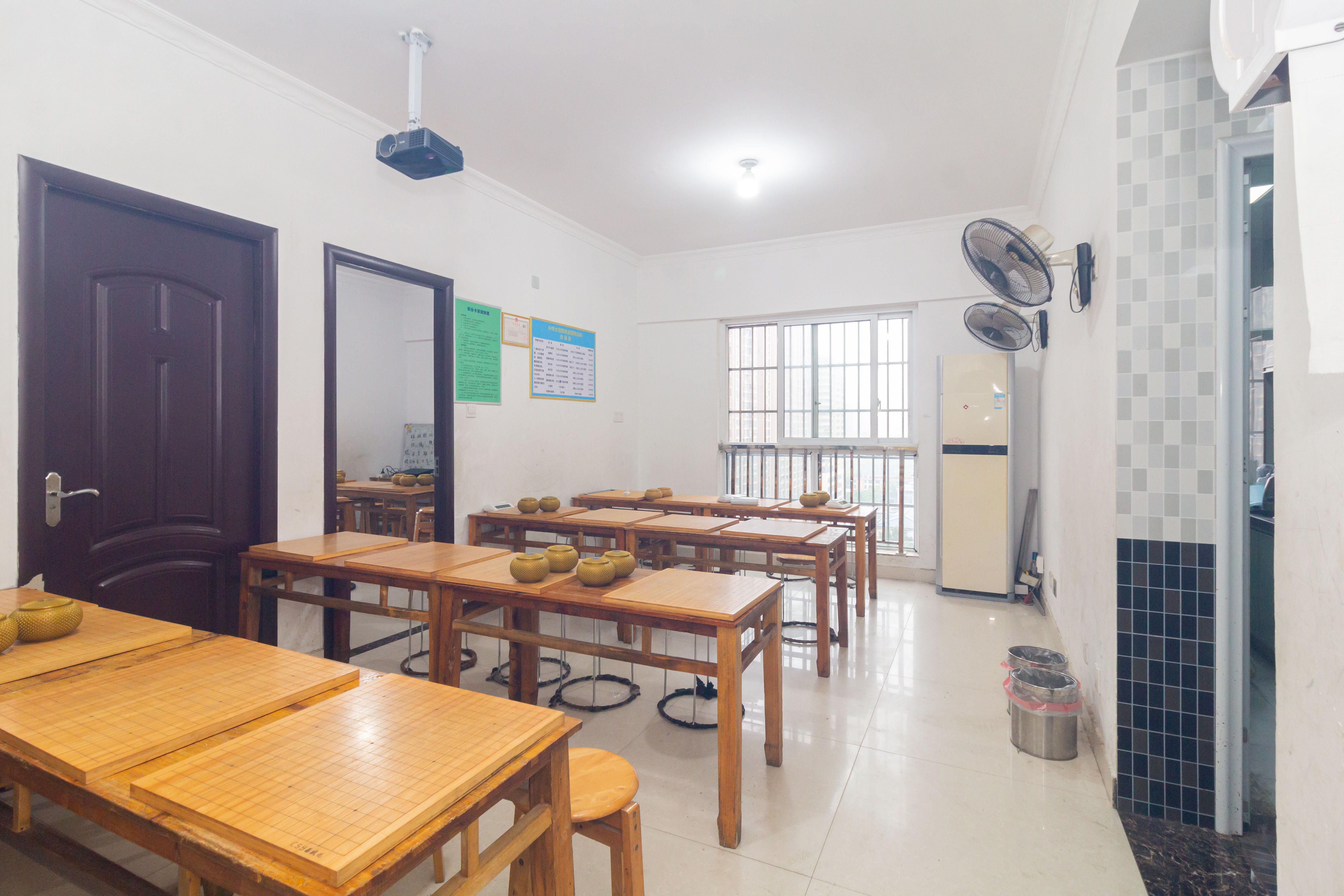 爵士湘 2室1厅1卫 40.0万 爵士湘 2室1厅1卫 40.0万客厅