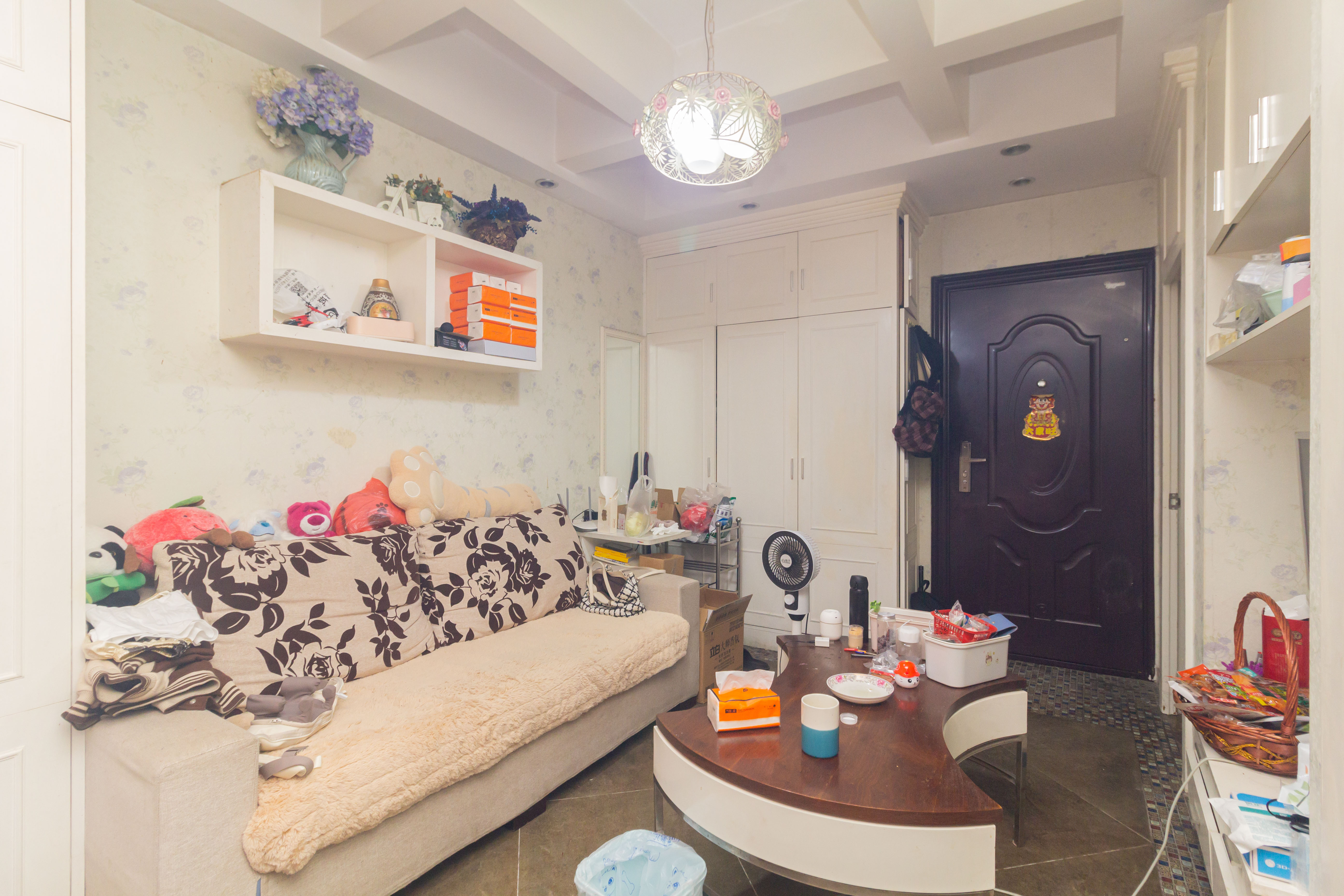 爵士湘 1室1厅1卫 26.80万 爵士湘 1室1厅1卫 26.80万客厅