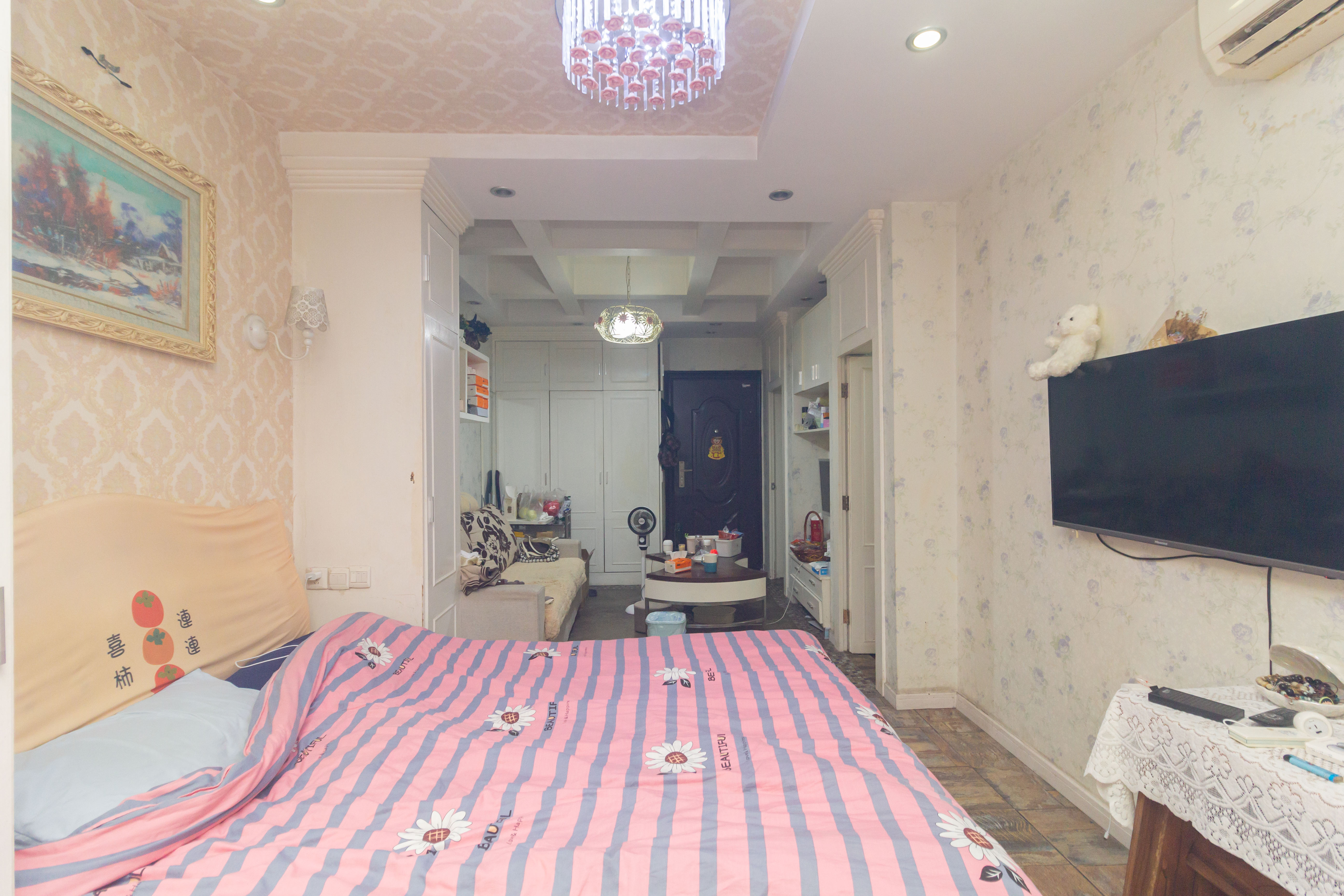 爵士湘 1室1厅1卫 26.80万 爵士湘 1室1厅1卫 26.80万卧室