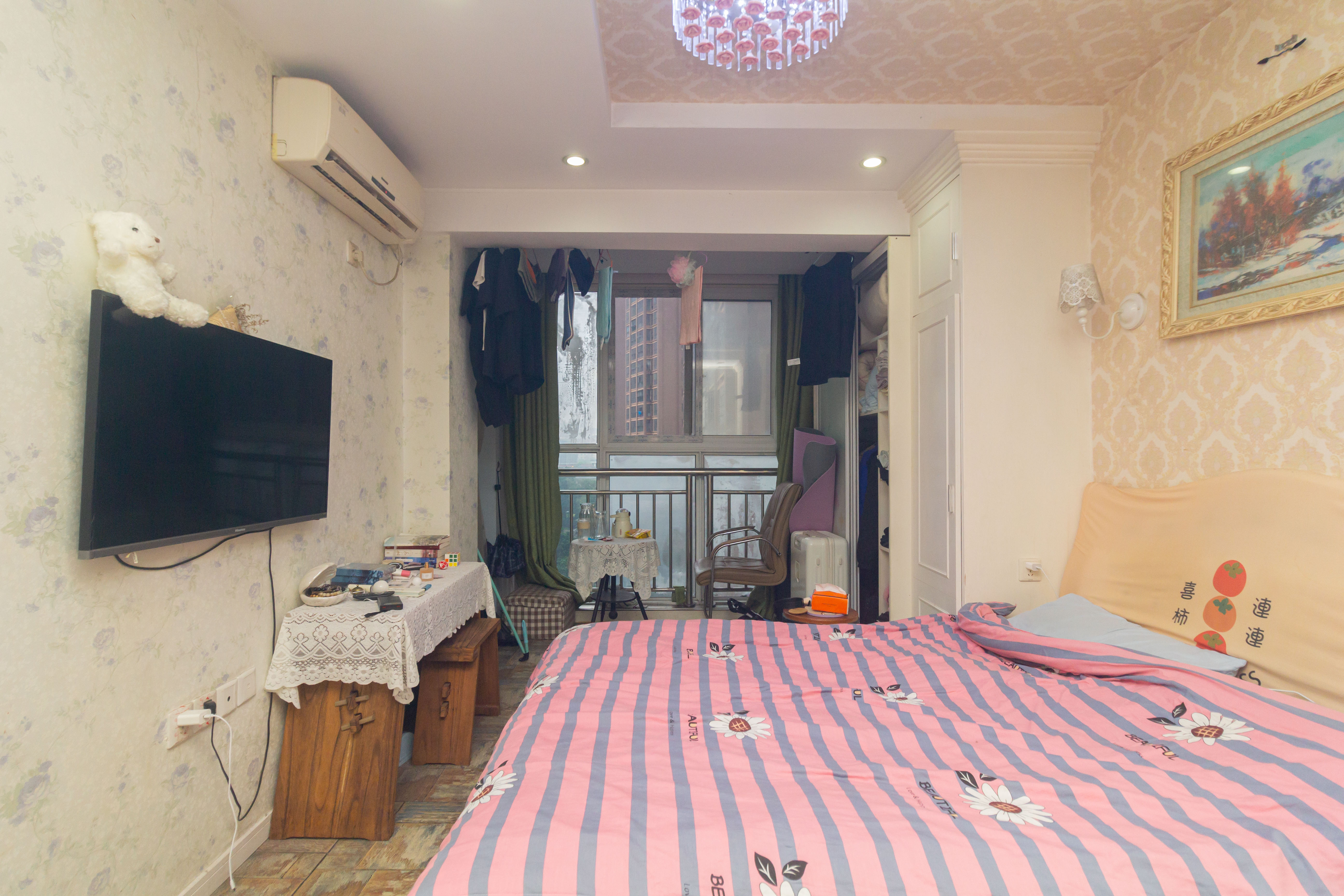 爵士湘 1室1厅1卫 26.80万 爵士湘 1室1厅1卫 26.80万卧室