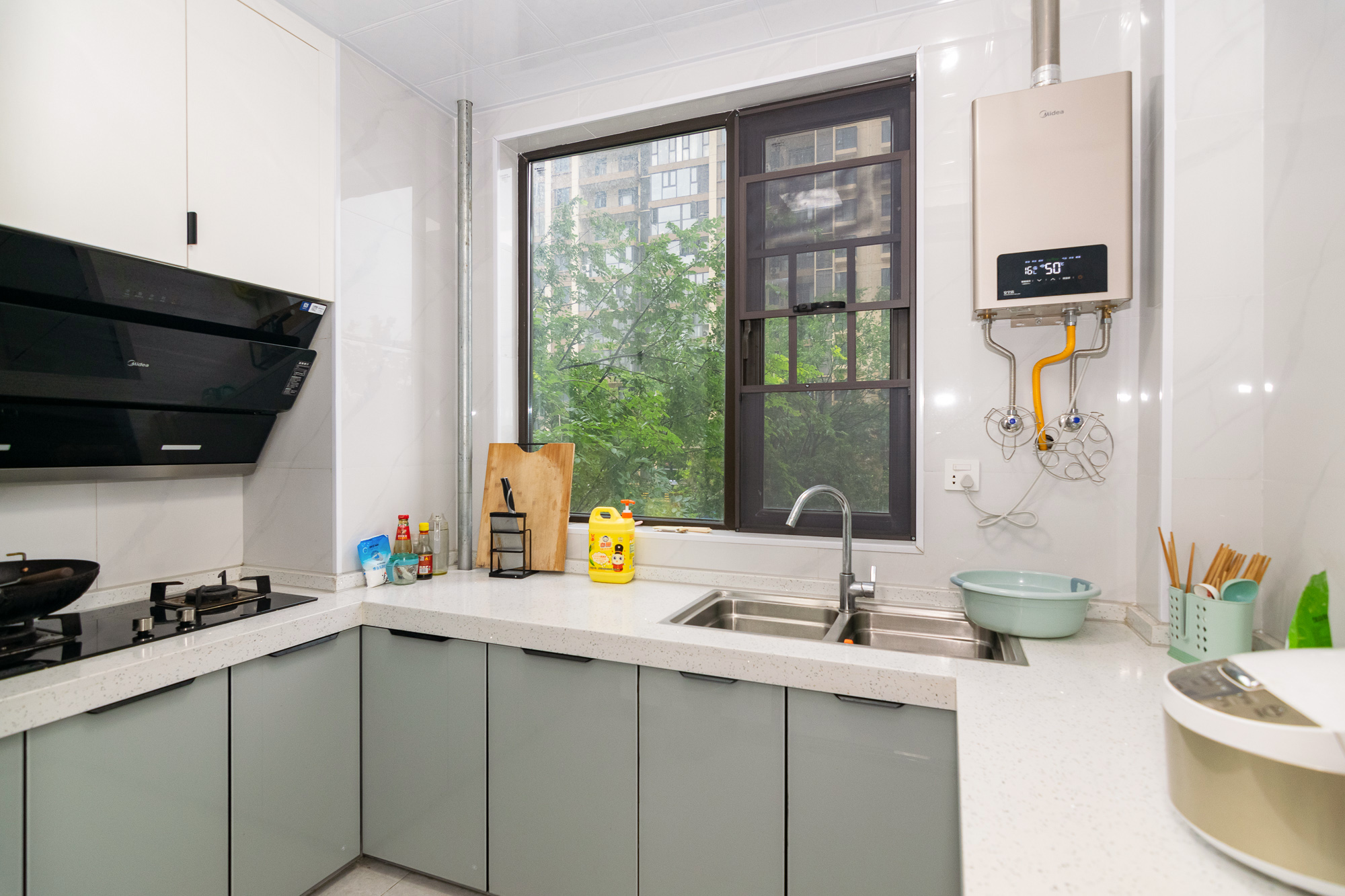 美的翰城 3室2厅2卫 95.0万 美的翰城 3室2厅2卫 95.0万厨房