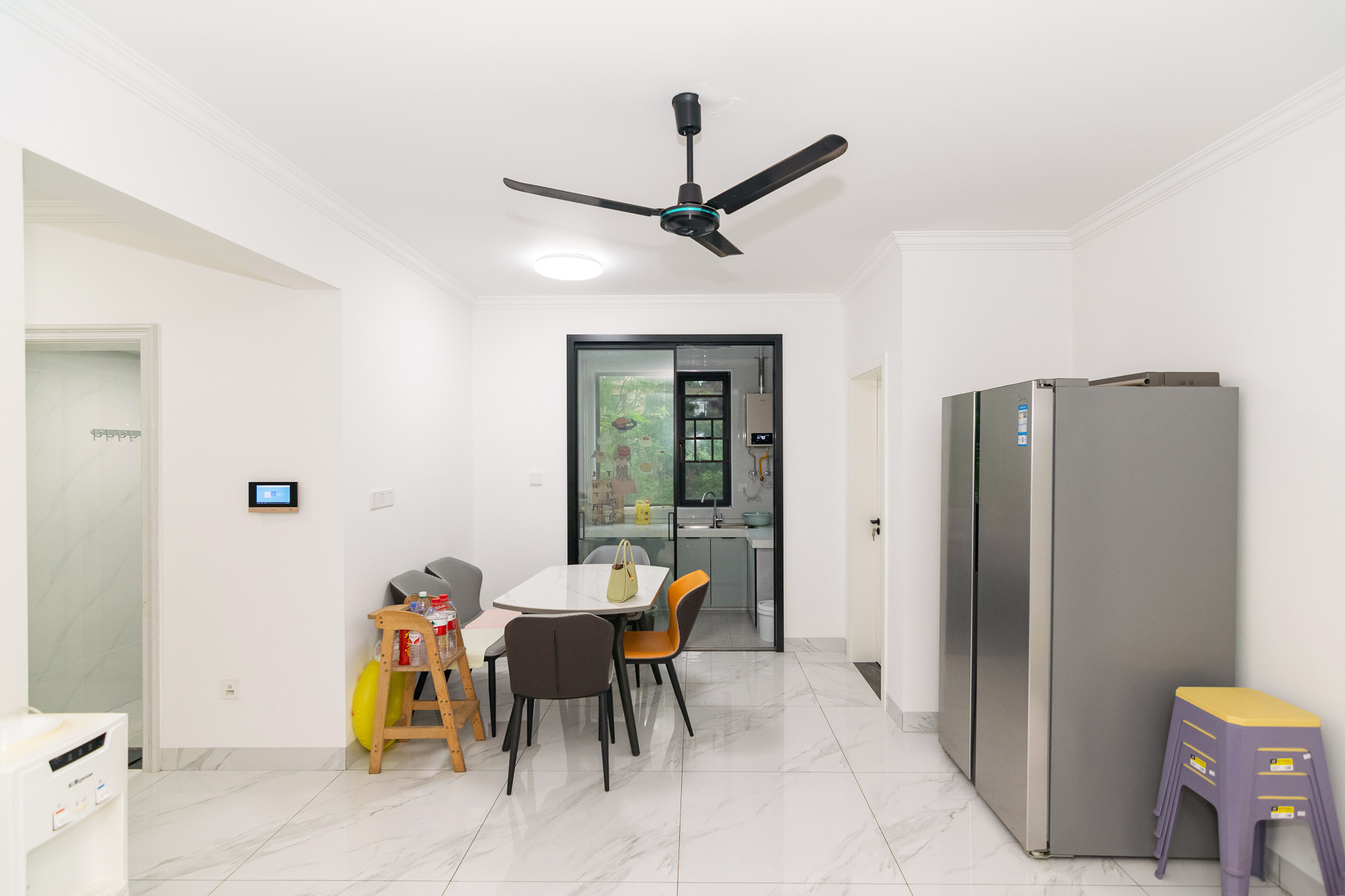 美的翰城 3室2厅2卫 95.0万 美的翰城 3室2厅2卫 95.0万客厅