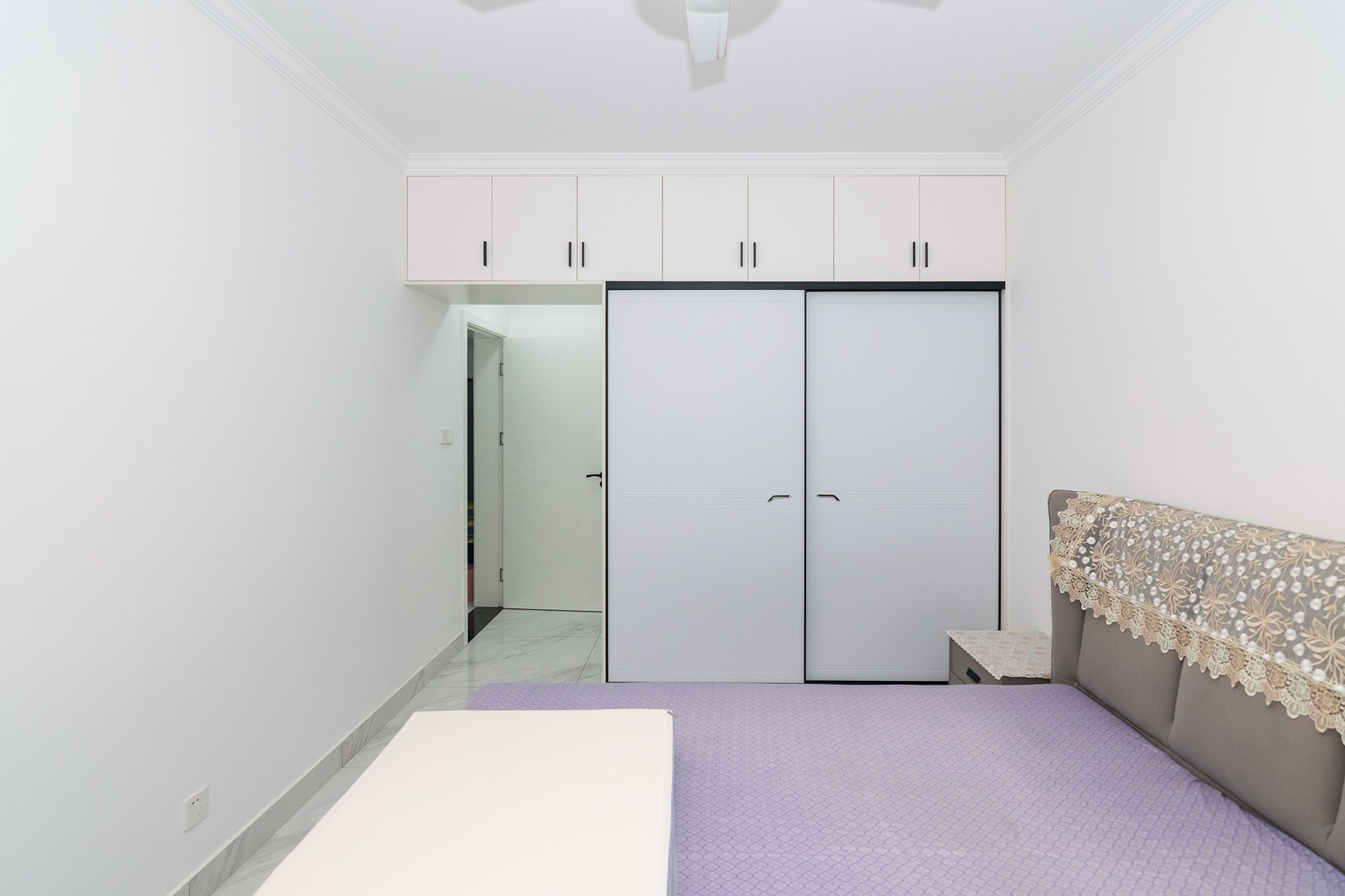 美的翰城 3室2厅2卫 95.0万 美的翰城 3室2厅2卫 95.0万卧室