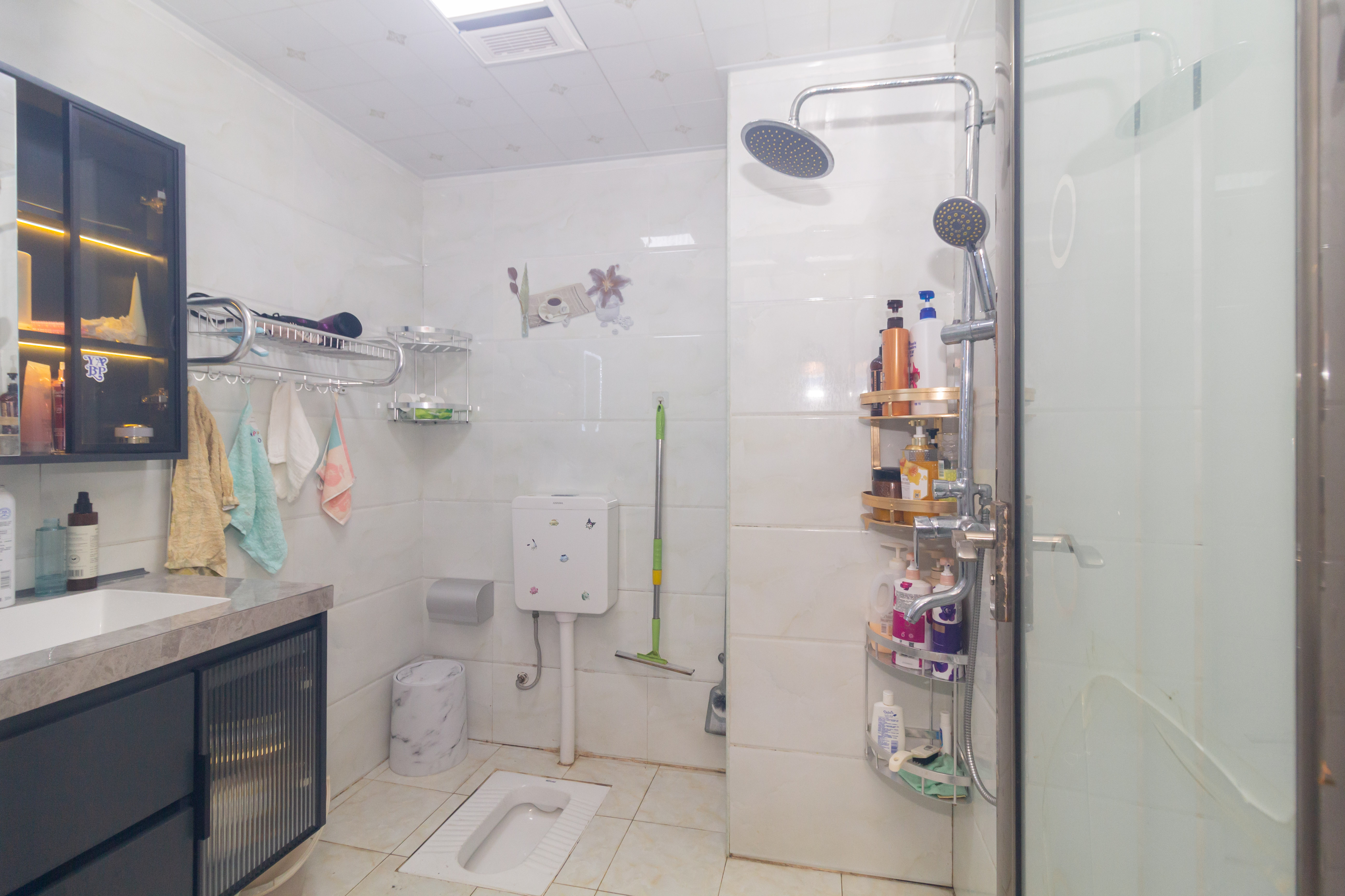 中国铁建国际城二期  3室2厅1卫    65.8万卫生间