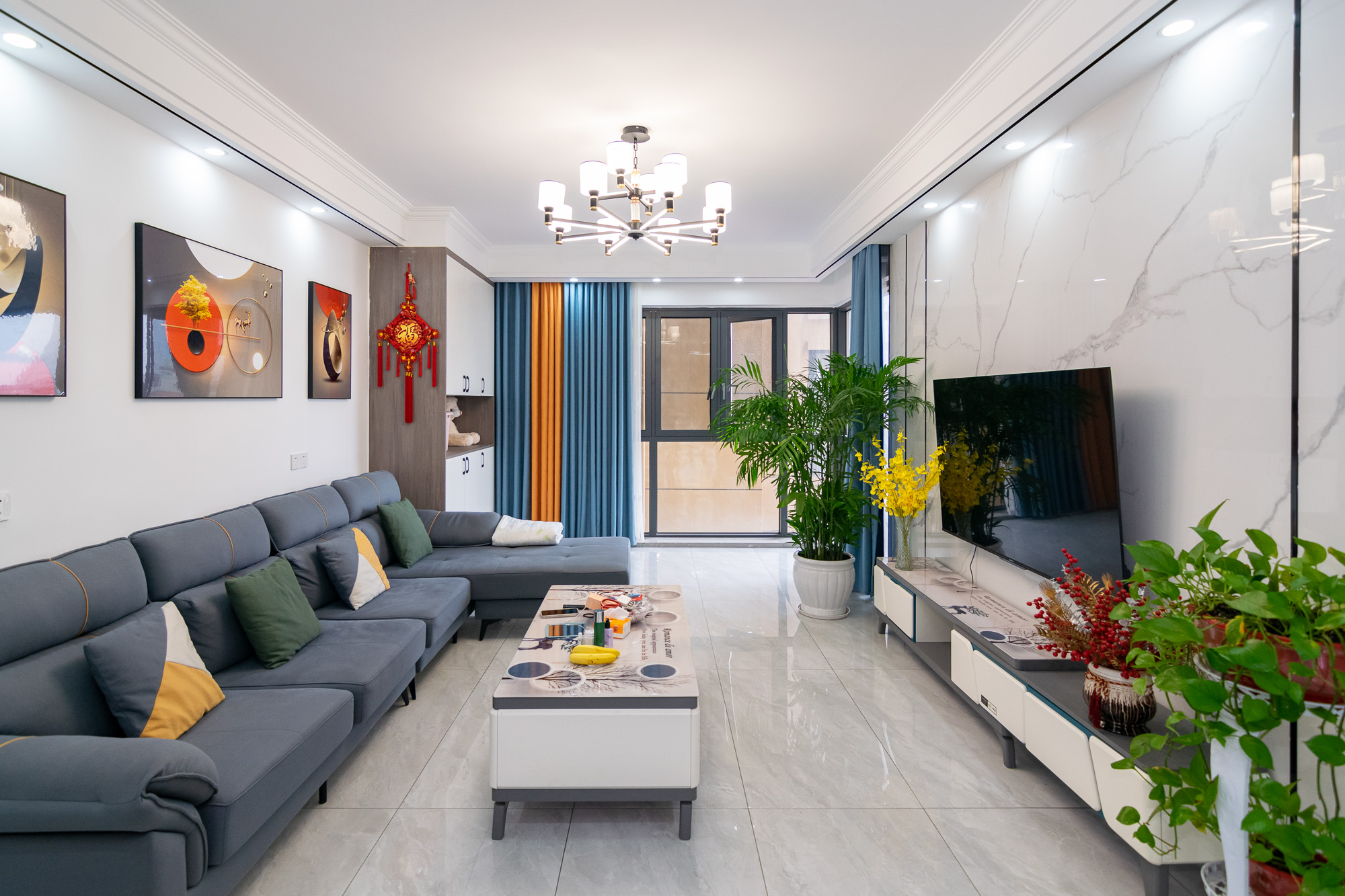 富兴悦府(富兴学府名邸) 4室2厅2卫 94.0万 富兴悦府(富兴学府名邸) 4室2厅2卫 94.0万客厅