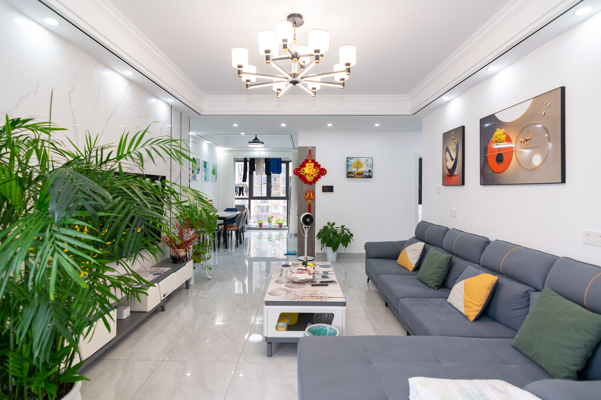 富兴悦府(富兴学府名邸) 4室2厅2卫 94.0万 富兴悦府(富兴学府名邸) 4室2厅2卫 94.0万客厅