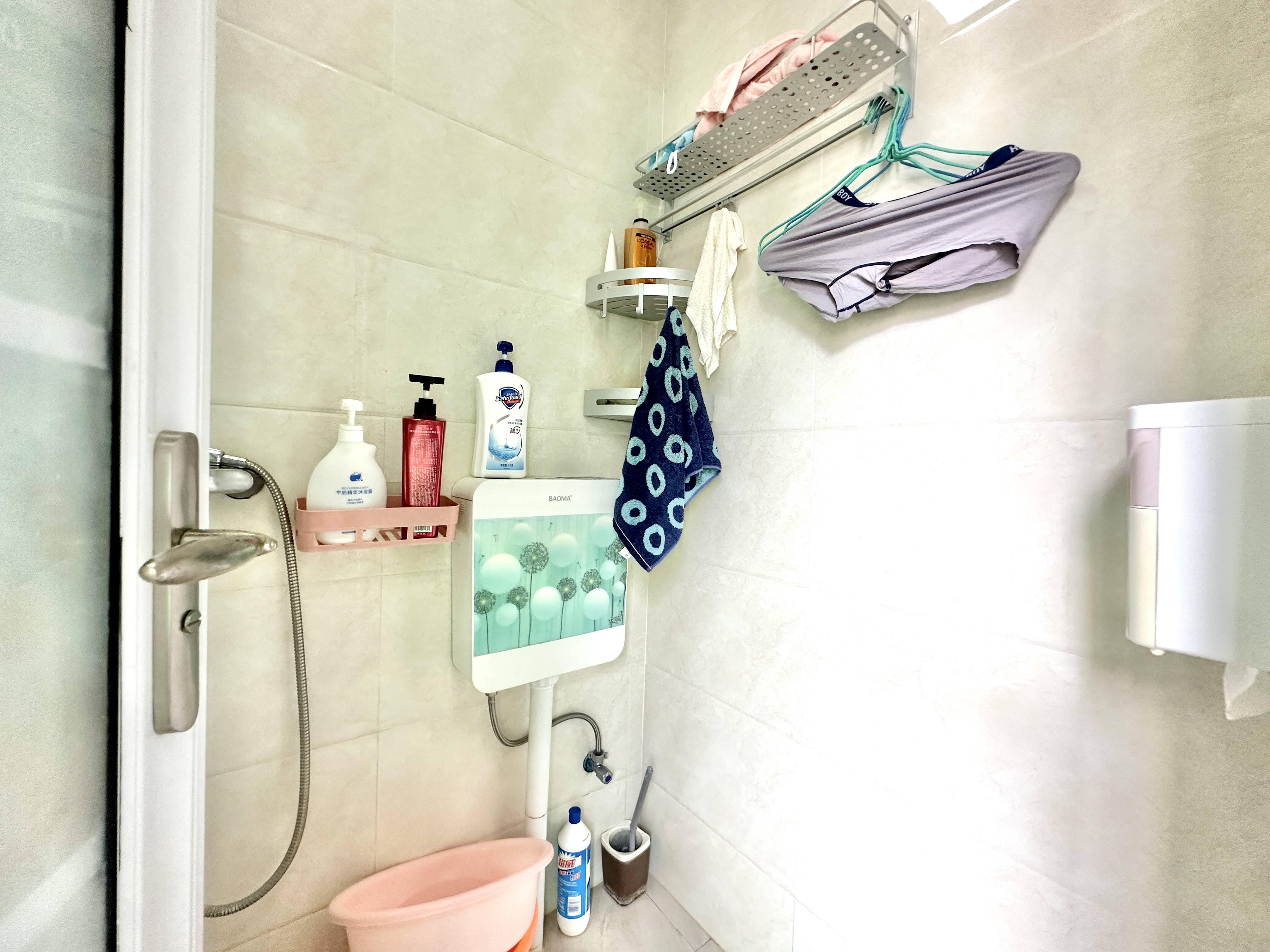 美银大厦 4室2厅2卫 235.0万 美银大厦 4室2厅2卫 235.0万卫生间