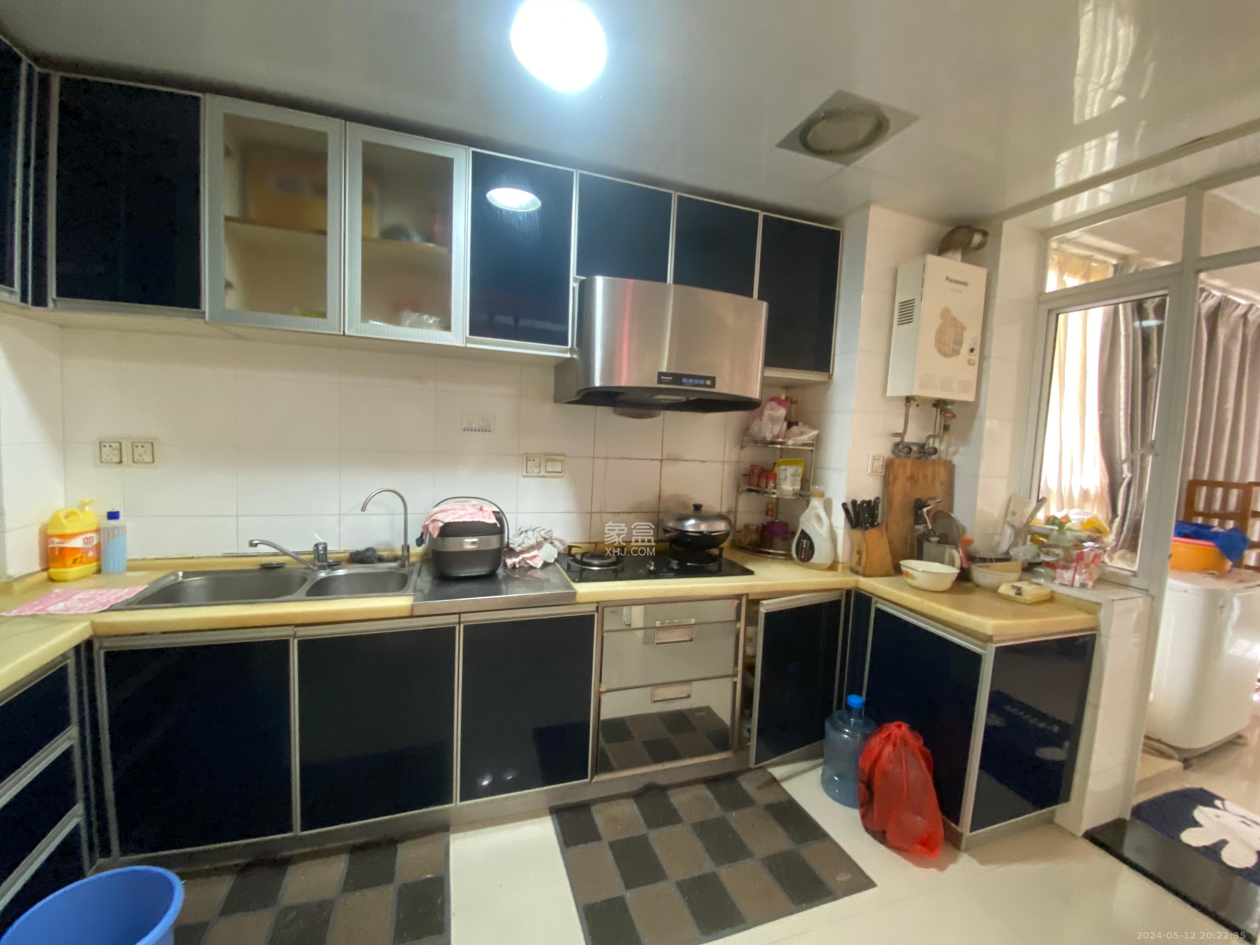 路桥大厦  4室2厅2卫   3500.00元/月室内图