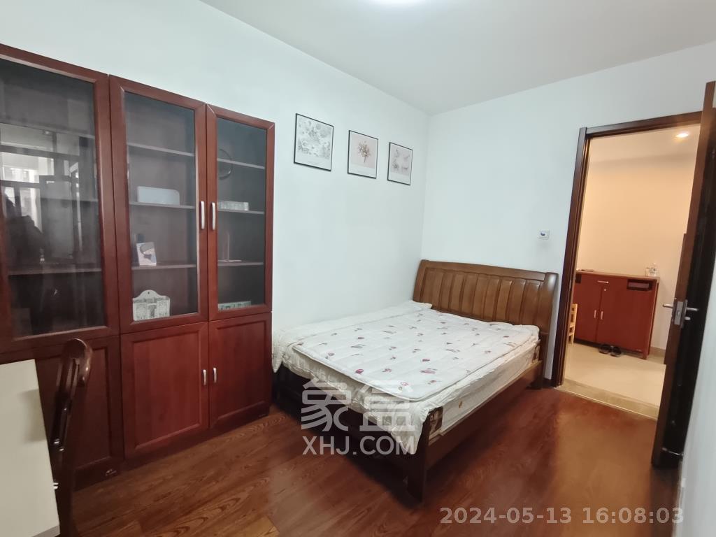 阳光100三期  3室2厅2卫   3200.00元/月室内图
