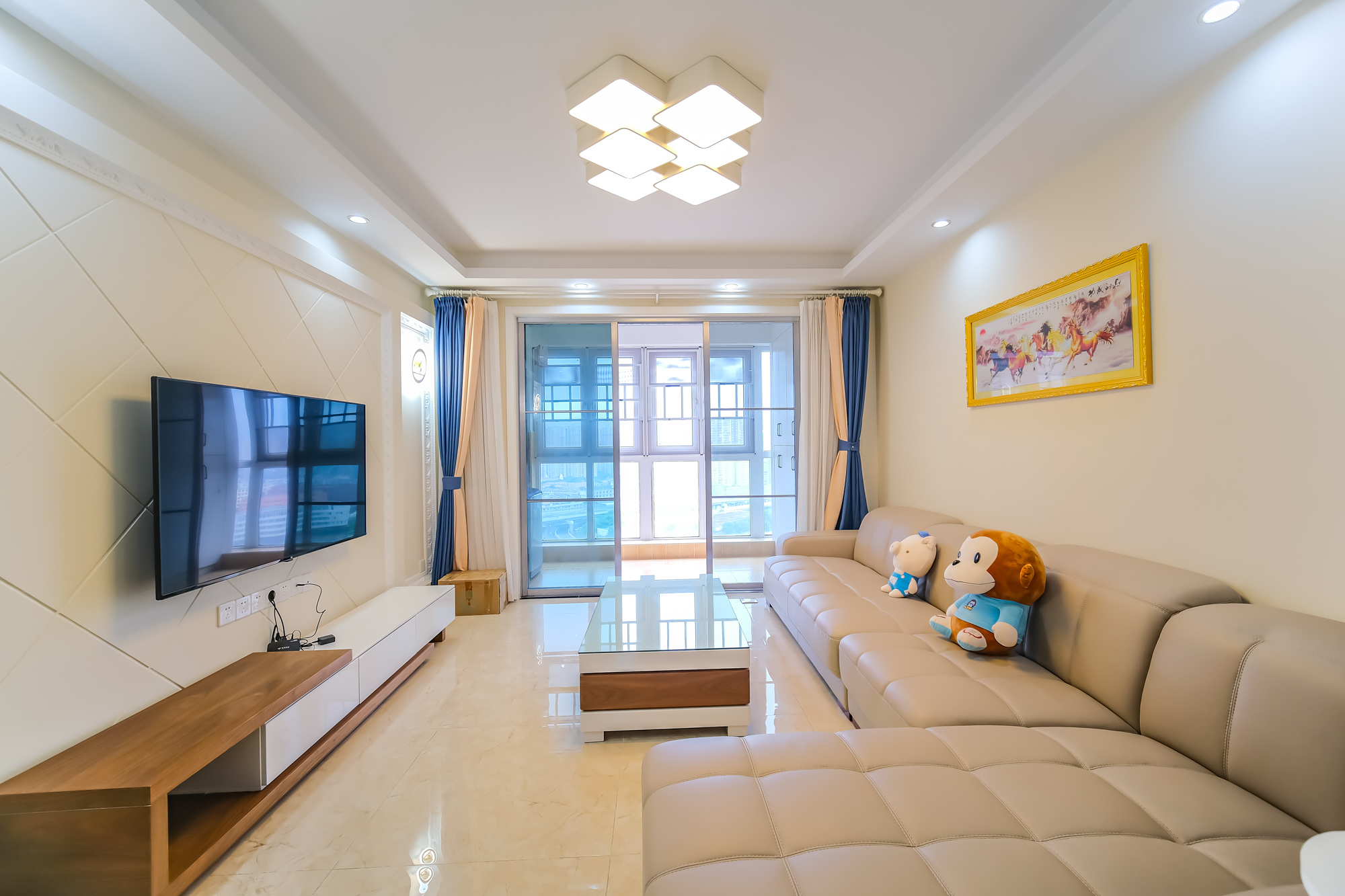 荣盛花语城  3室2厅1卫    80.0万 荣盛花语城  3室2厅1卫    80.0万客厅