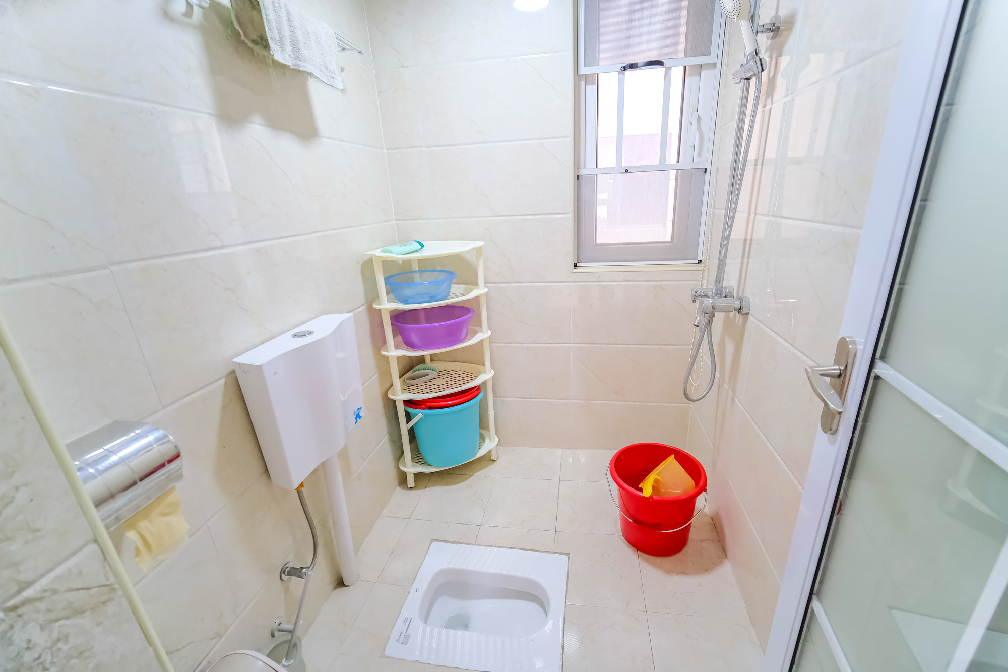 荣盛花语城  3室2厅1卫    80.0万 荣盛花语城  3室2厅1卫    80.0万卫生间