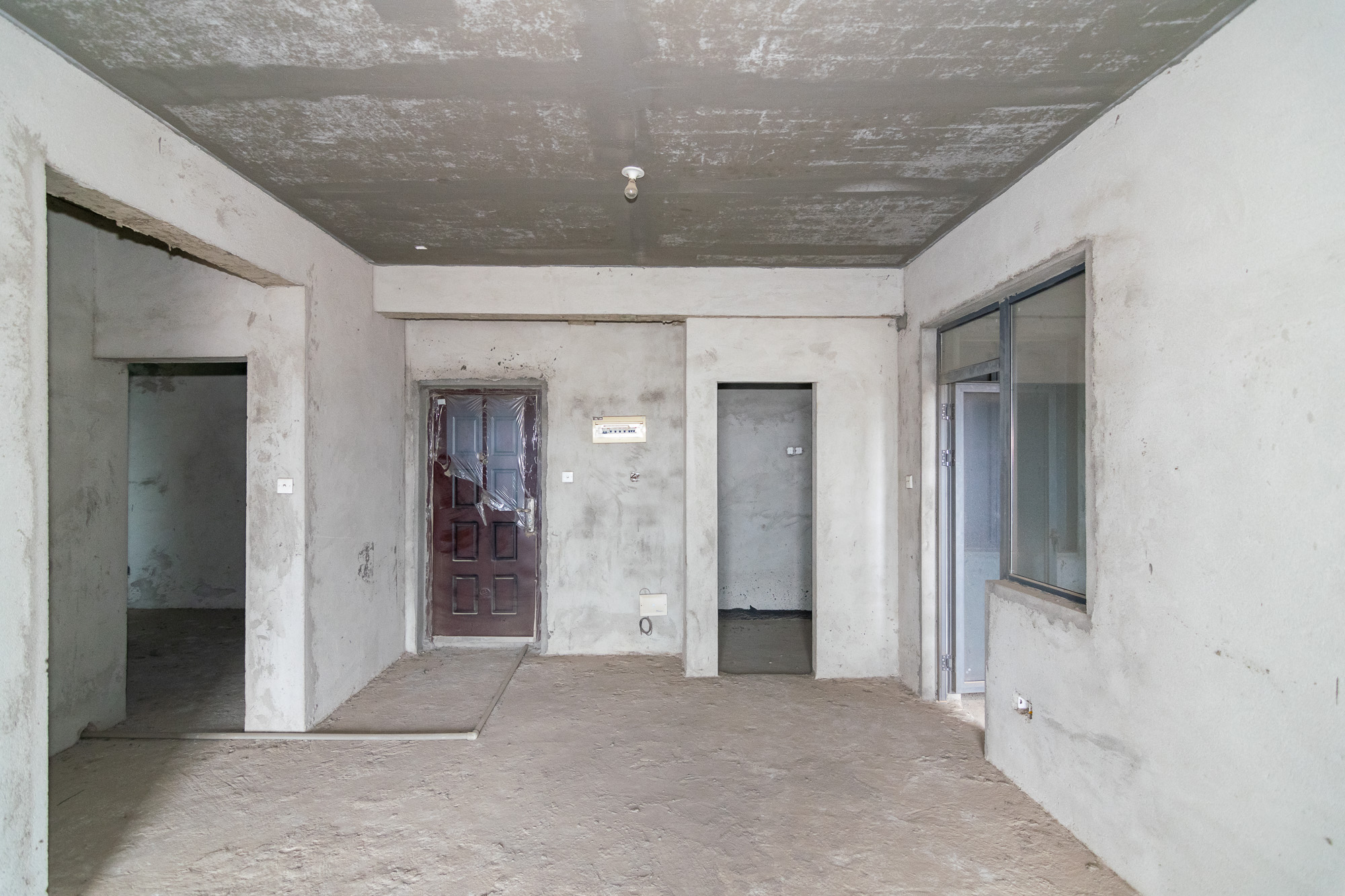 联诚现代城  3室2厅1卫    52.0万 联诚现代城  3室2厅1卫    52.0万客厅