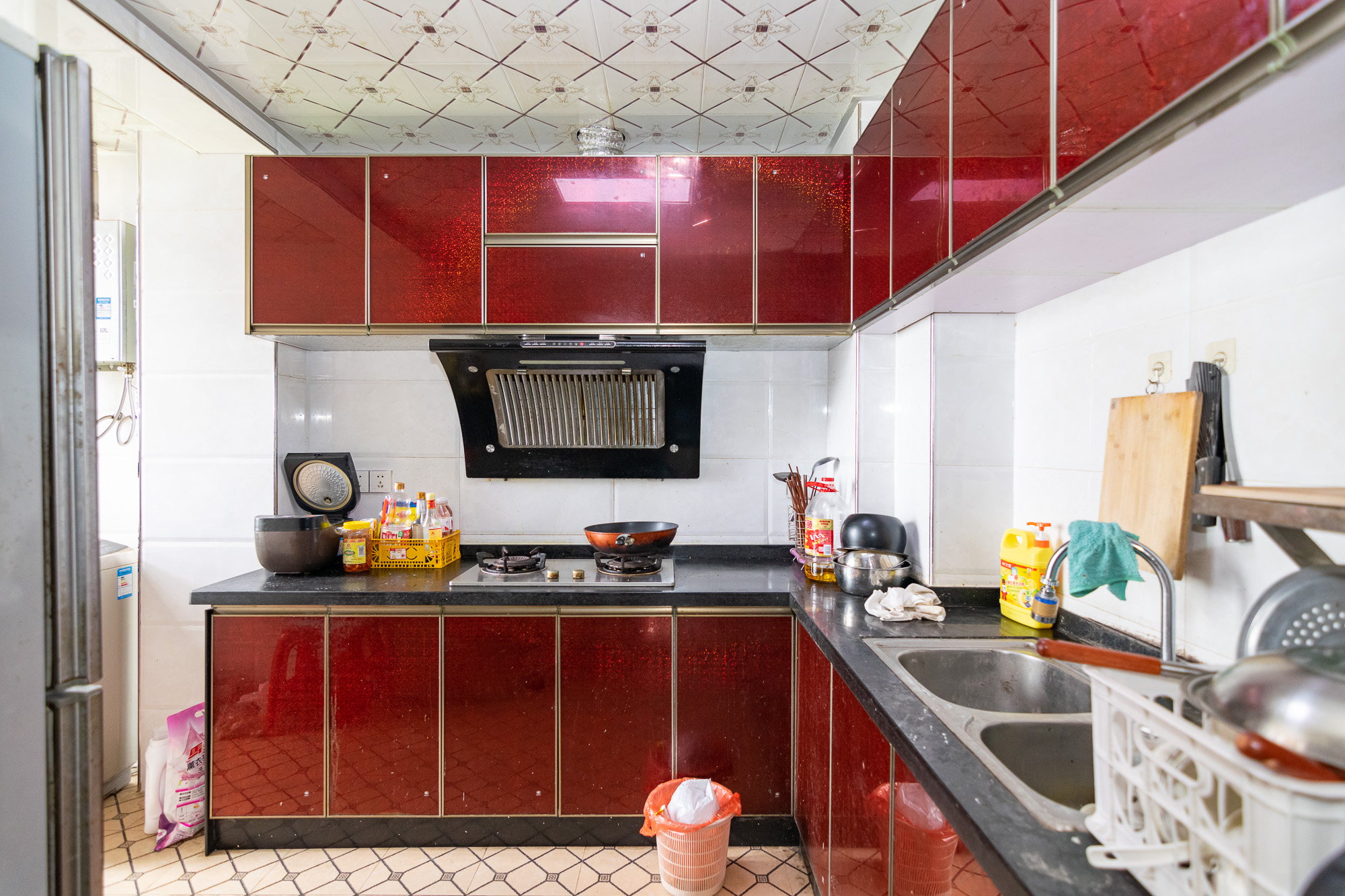 中鼎江岸花城  2室2厅0卫    42.8万 中鼎江岸花城  2室2厅0卫    42.8万厨房