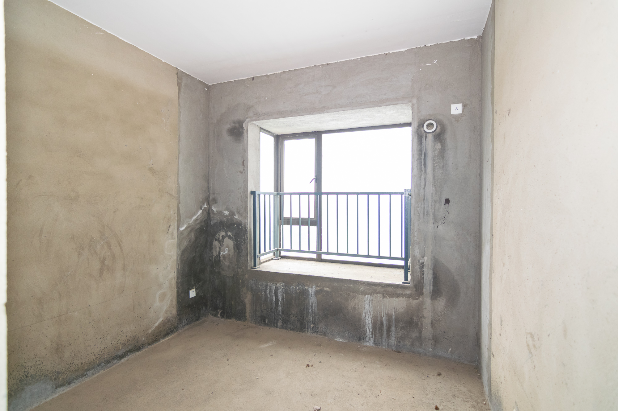 高域自然城 4室2厅2卫 65.0万 高域自然城 4室2厅2卫 65.0万卧室