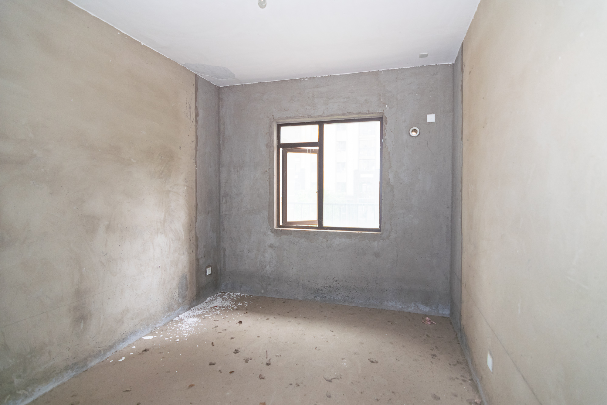 高域自然城 4室2厅2卫 65.0万 高域自然城 4室2厅2卫 65.0万卧室