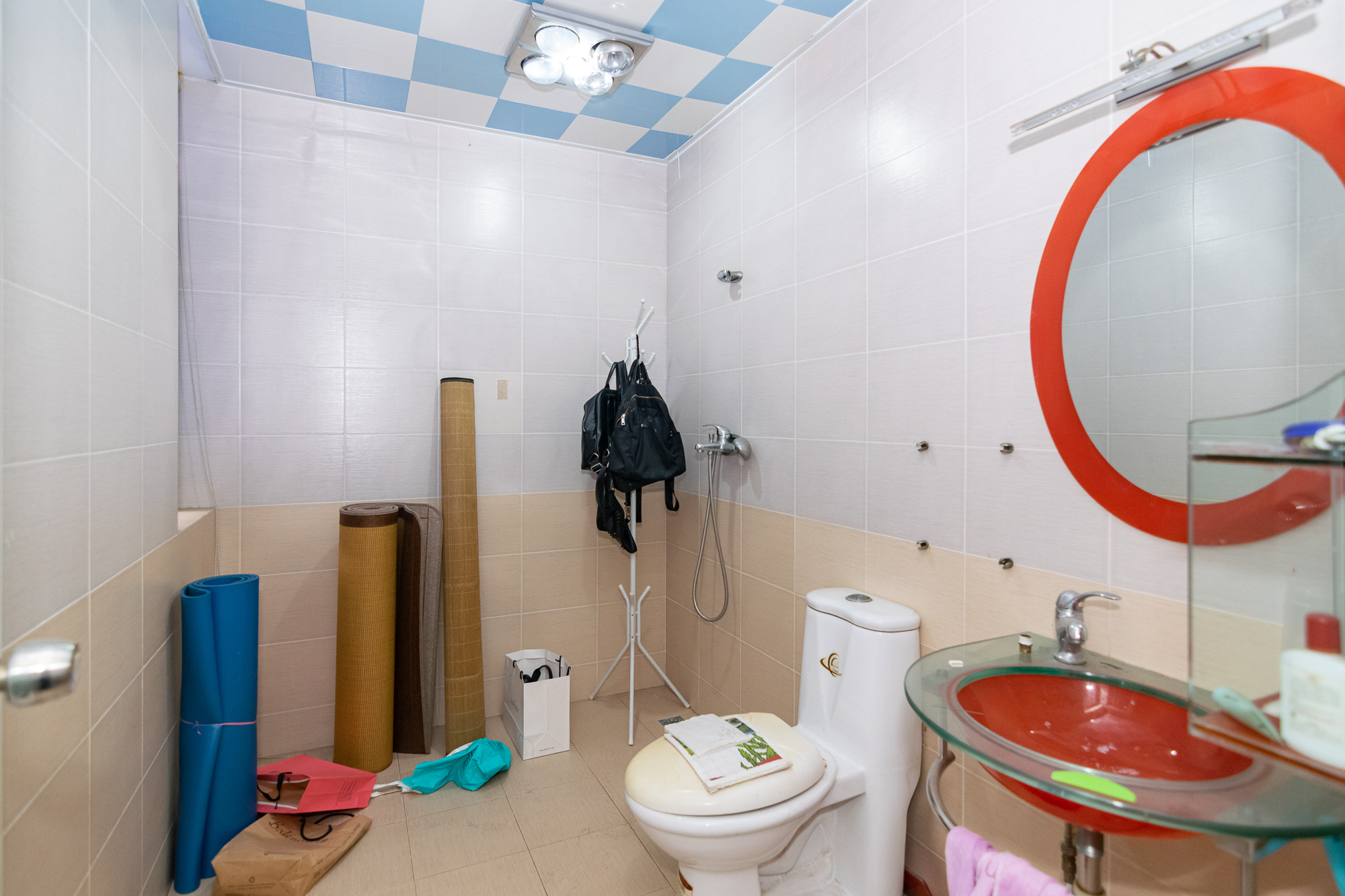 恒都苑(望城老公安局) 4室2厅2卫 72.0万 恒都苑(望城老公安局) 4室2厅2卫 72.0万卫生间