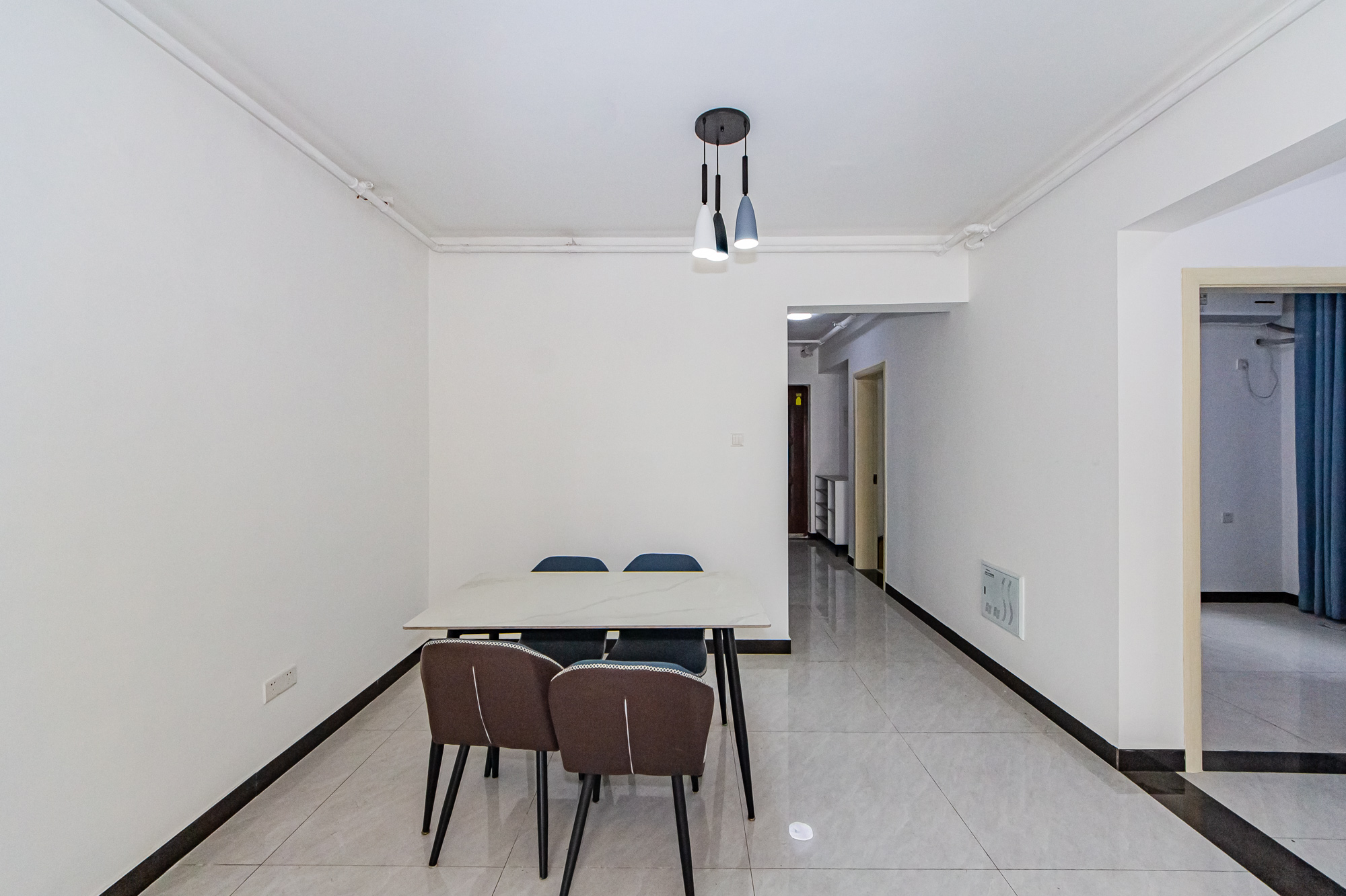 北辰三角洲C2区  3室2厅1卫    145.0万客厅