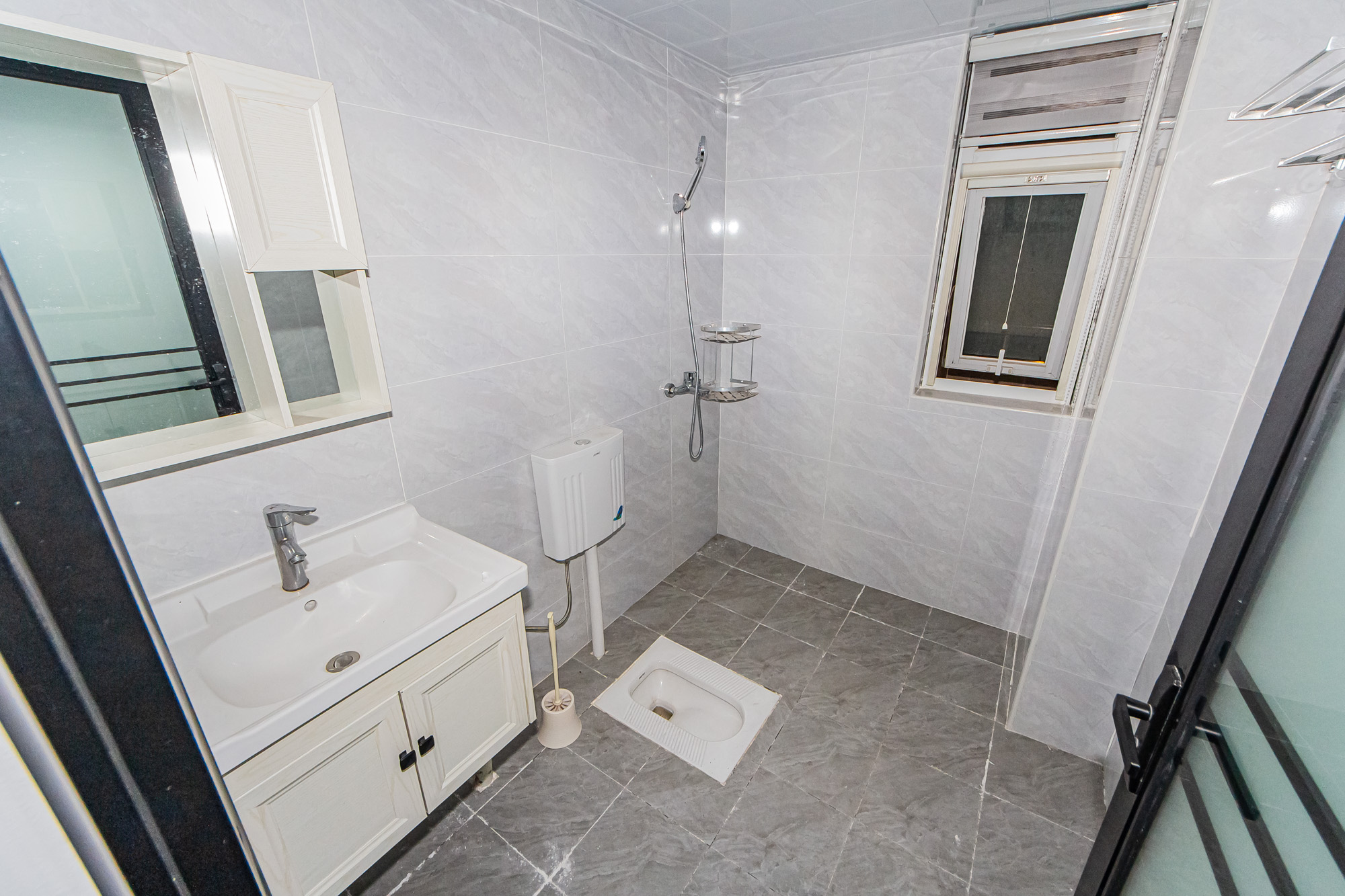 北辰三角洲C2区  3室2厅1卫    145.0万卫生间