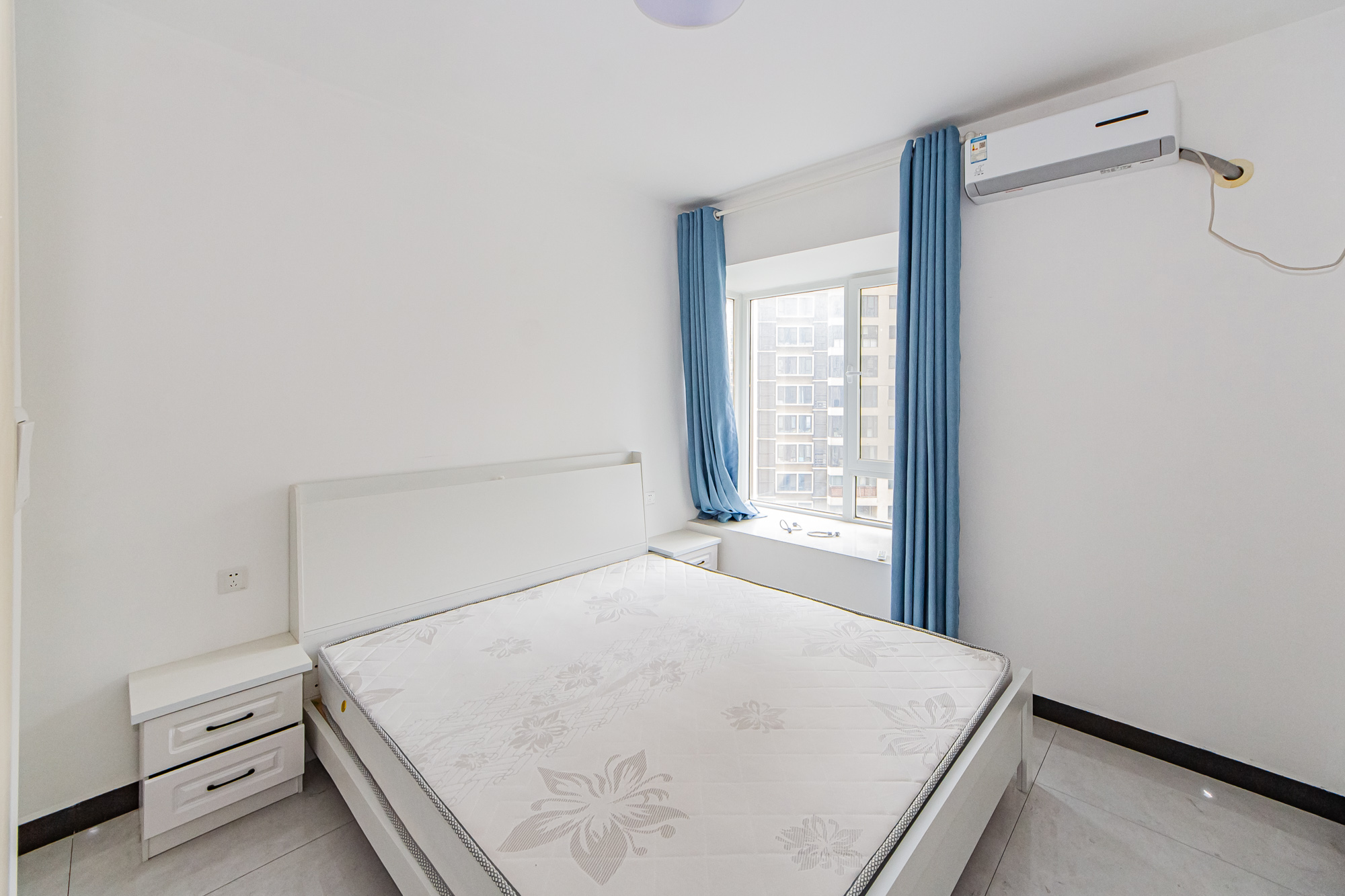 北辰三角洲C2区  3室2厅1卫    145.0万卧室