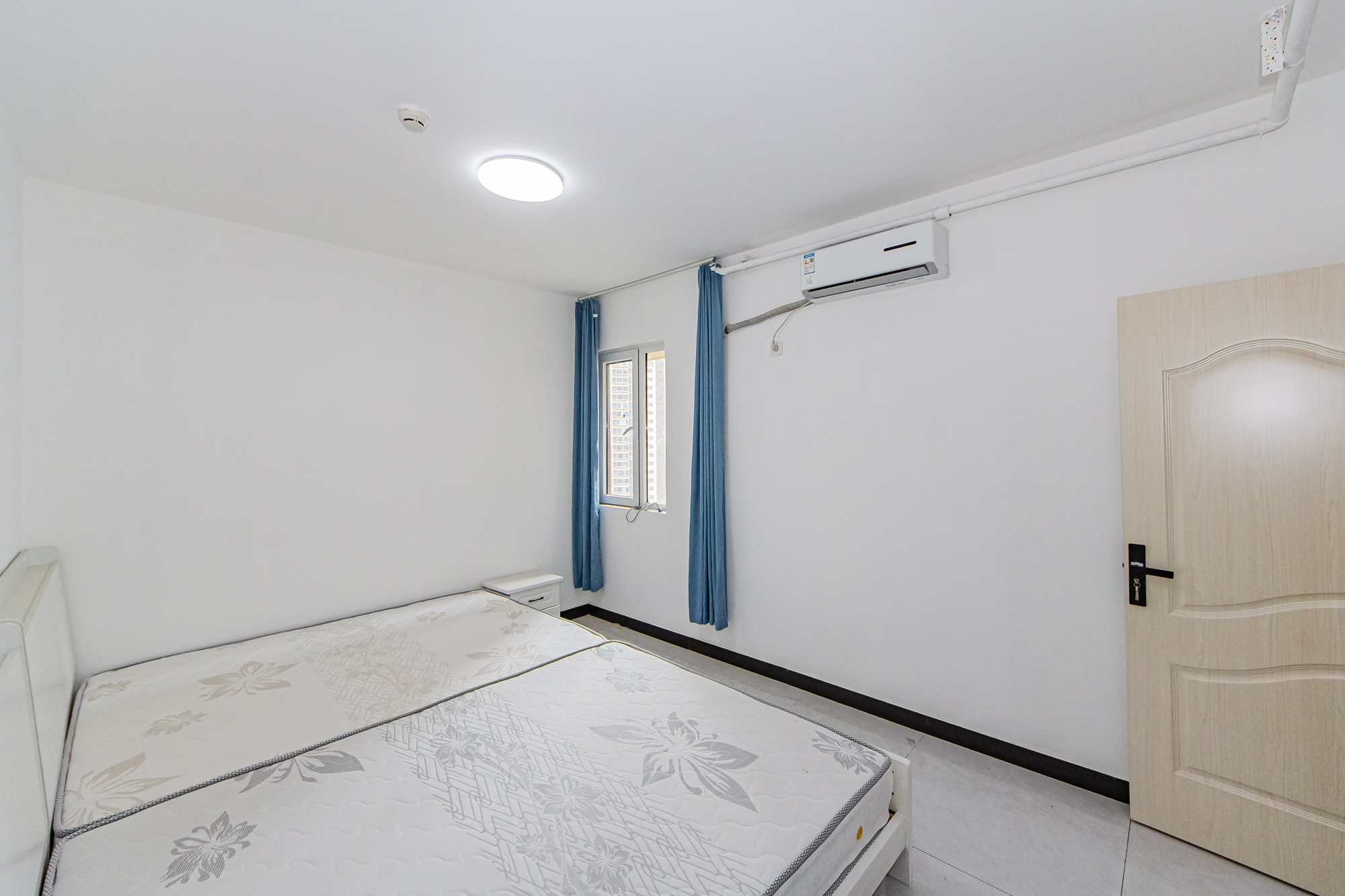 北辰三角洲C2区  3室2厅1卫    145.0万卧室