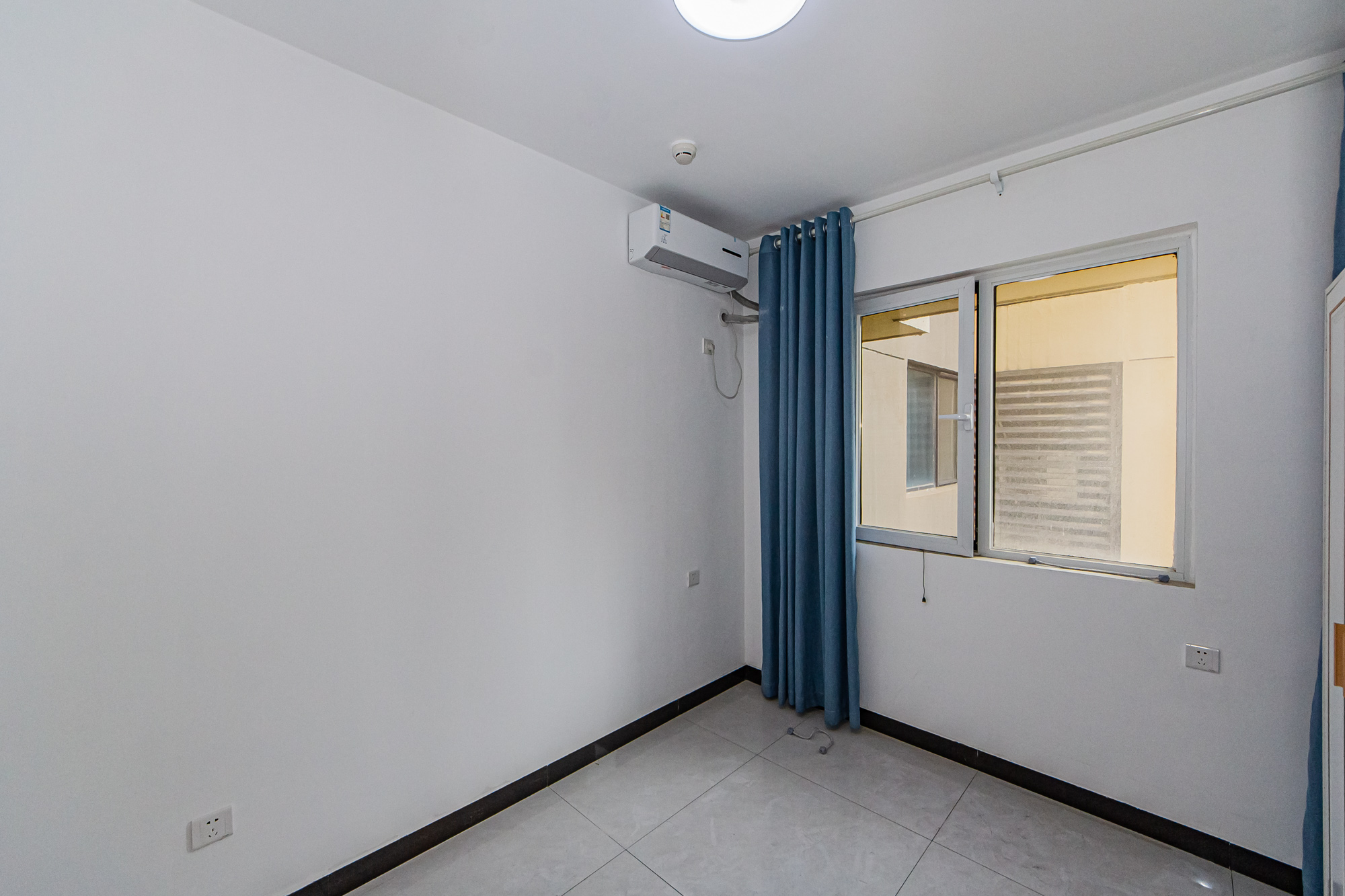 北辰三角洲C2区  3室2厅1卫    145.0万卧室