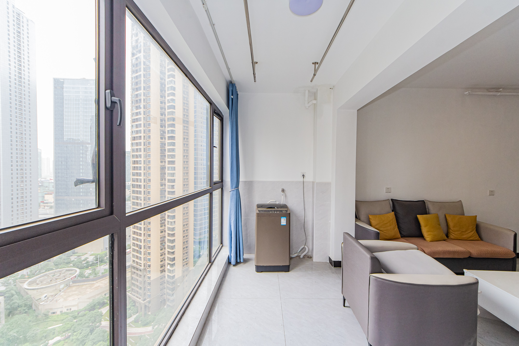 北辰三角洲C2区  3室2厅1卫    145.0万阳台