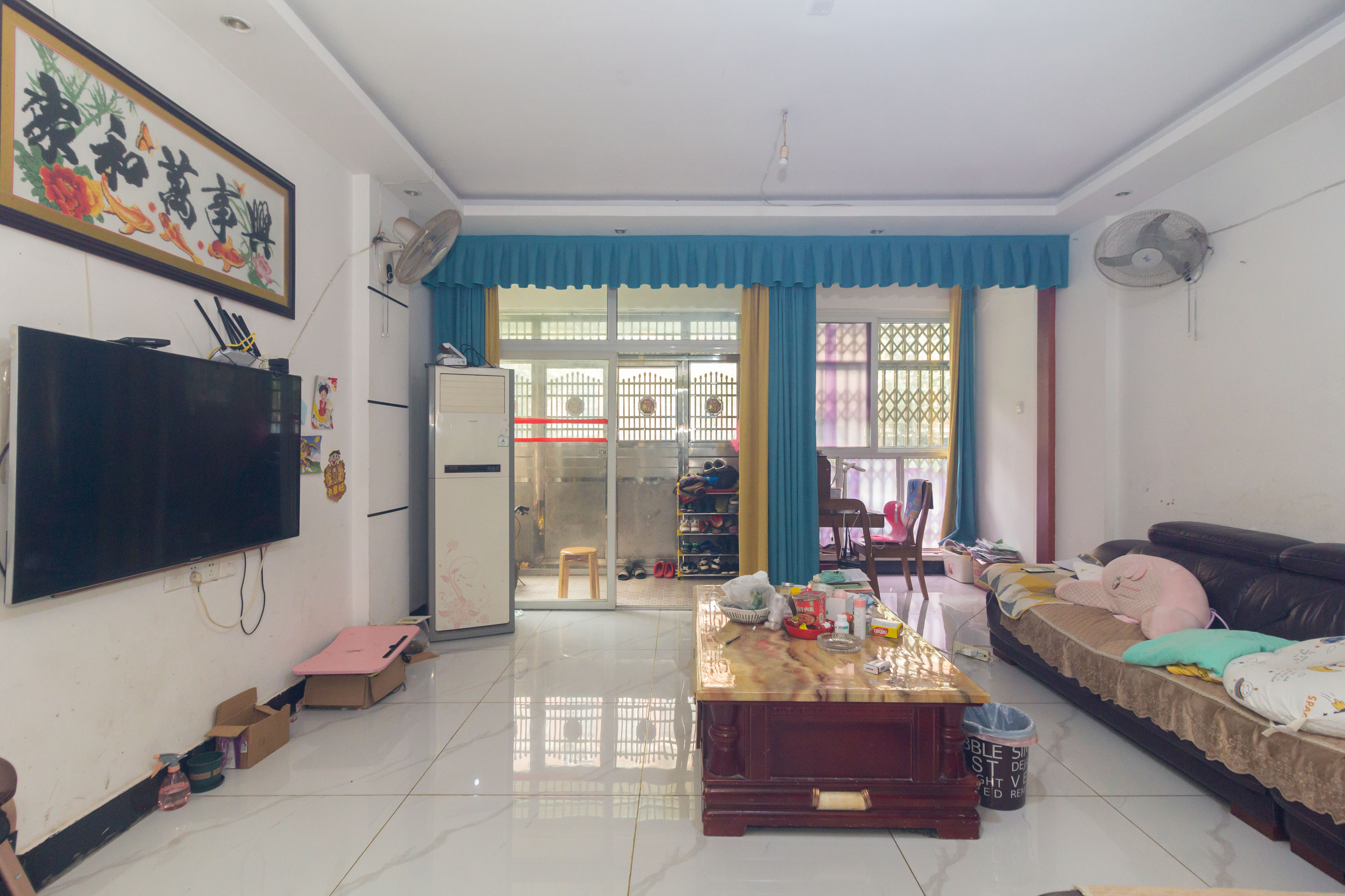 星城国际 4室2厅2卫 94.8万 星城国际 4室2厅2卫 94.8万客厅