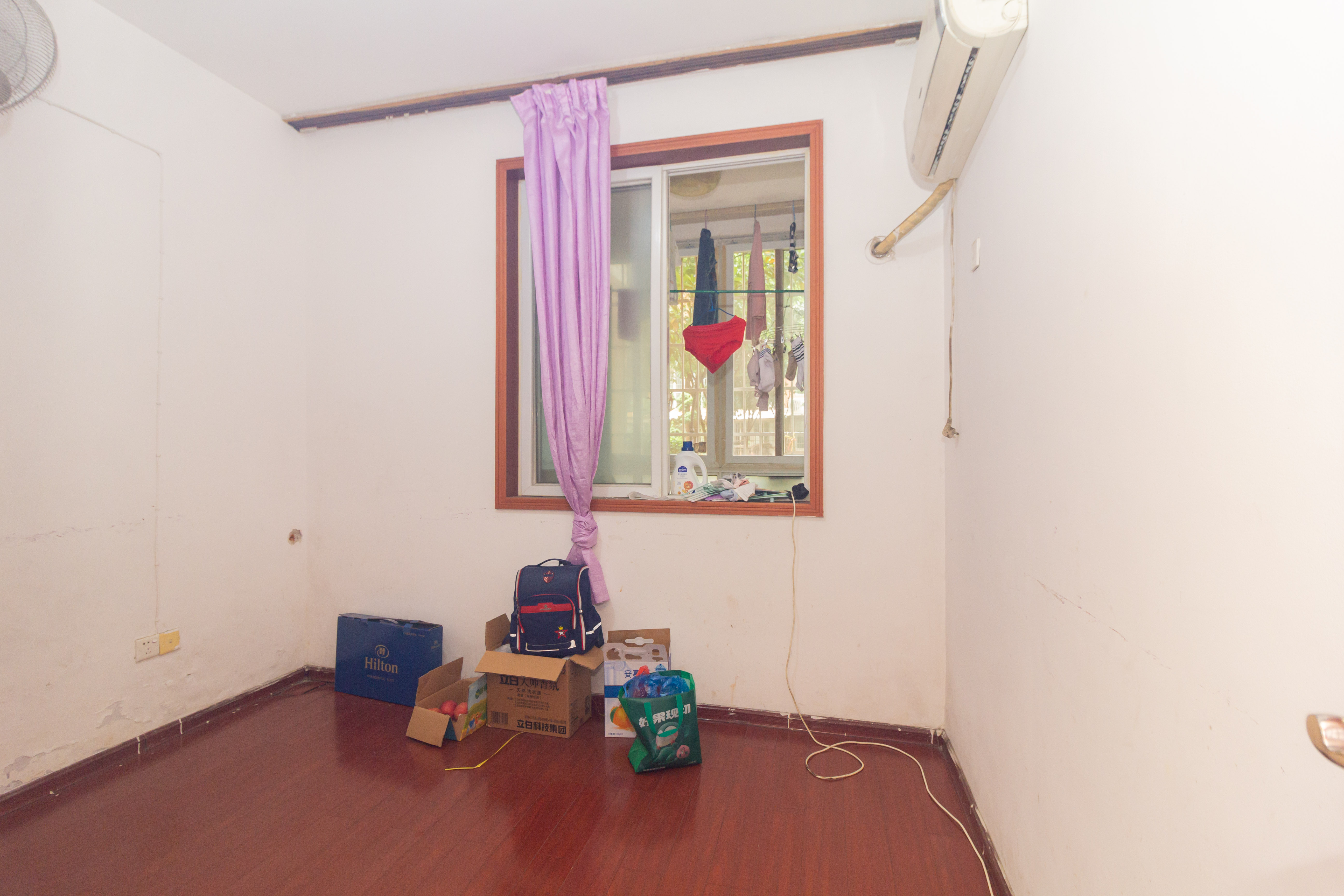 星城国际 4室2厅2卫 94.8万 星城国际 4室2厅2卫 94.8万卧室