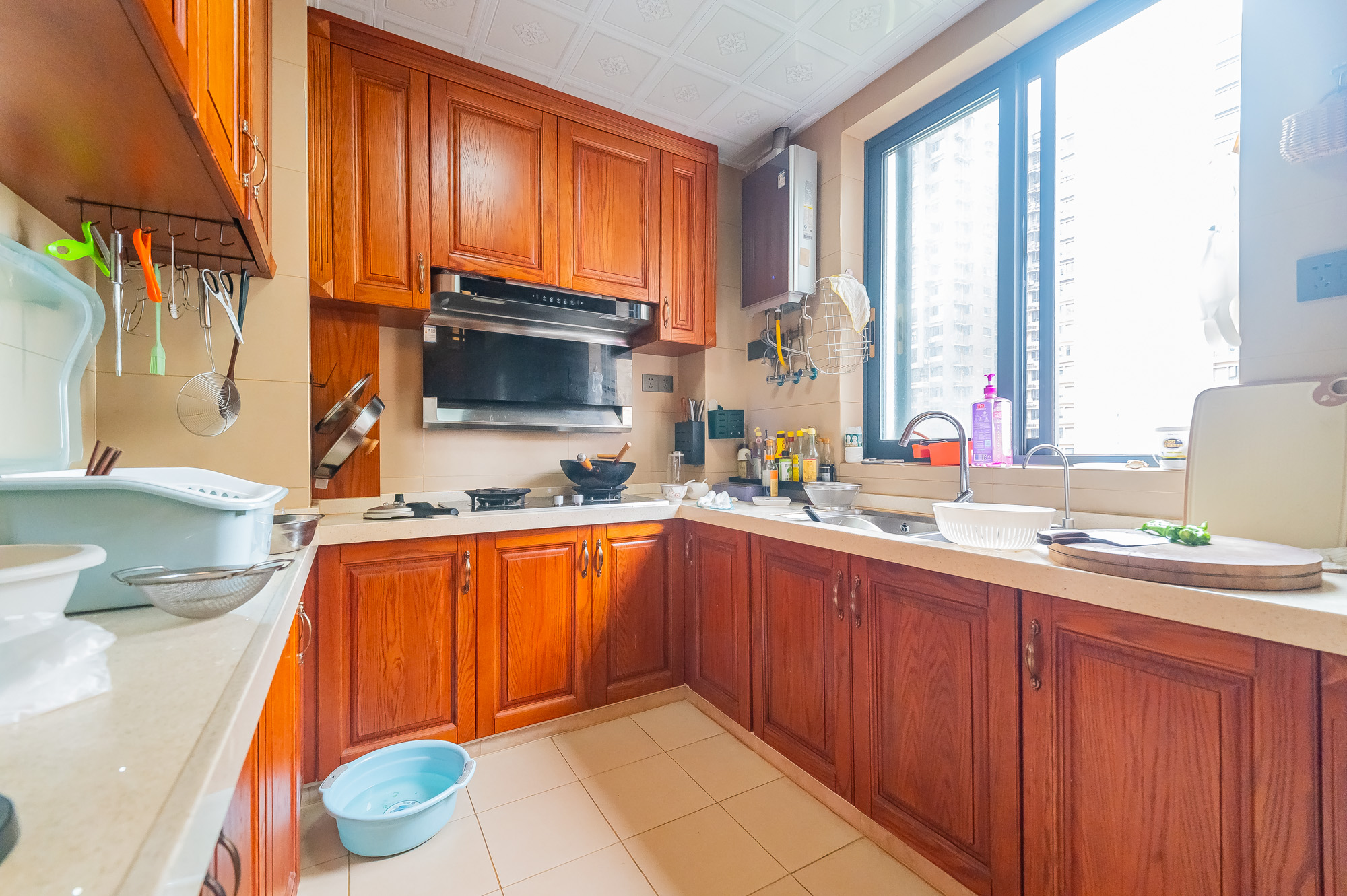 深业喜汇  4室2厅2卫    138.0万 深业喜汇  4室2厅2卫    138.0万厨房