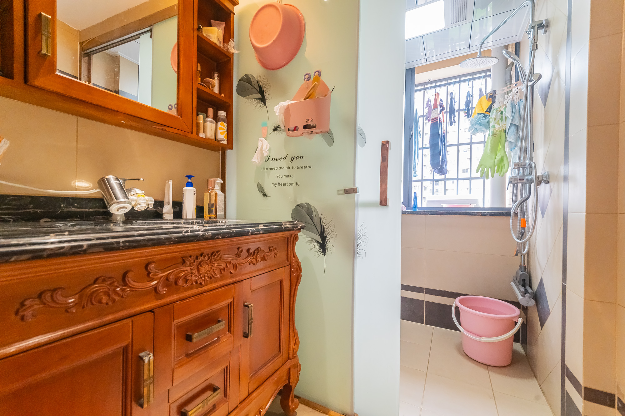 深业喜汇  4室2厅2卫    138.0万 深业喜汇  4室2厅2卫    138.0万卫生间