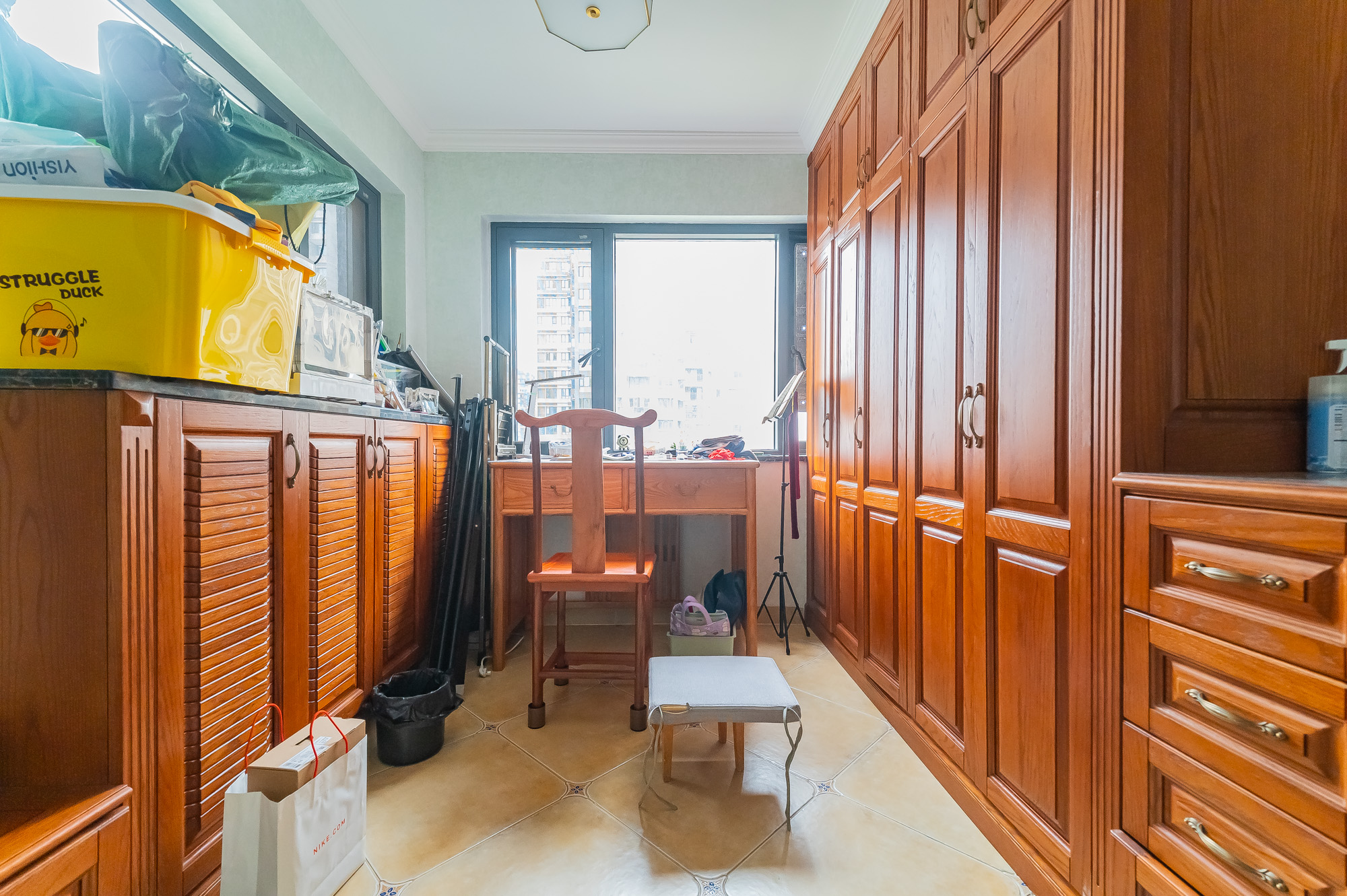 深业喜汇  4室2厅2卫    138.0万 深业喜汇  4室2厅2卫    138.0万卧室