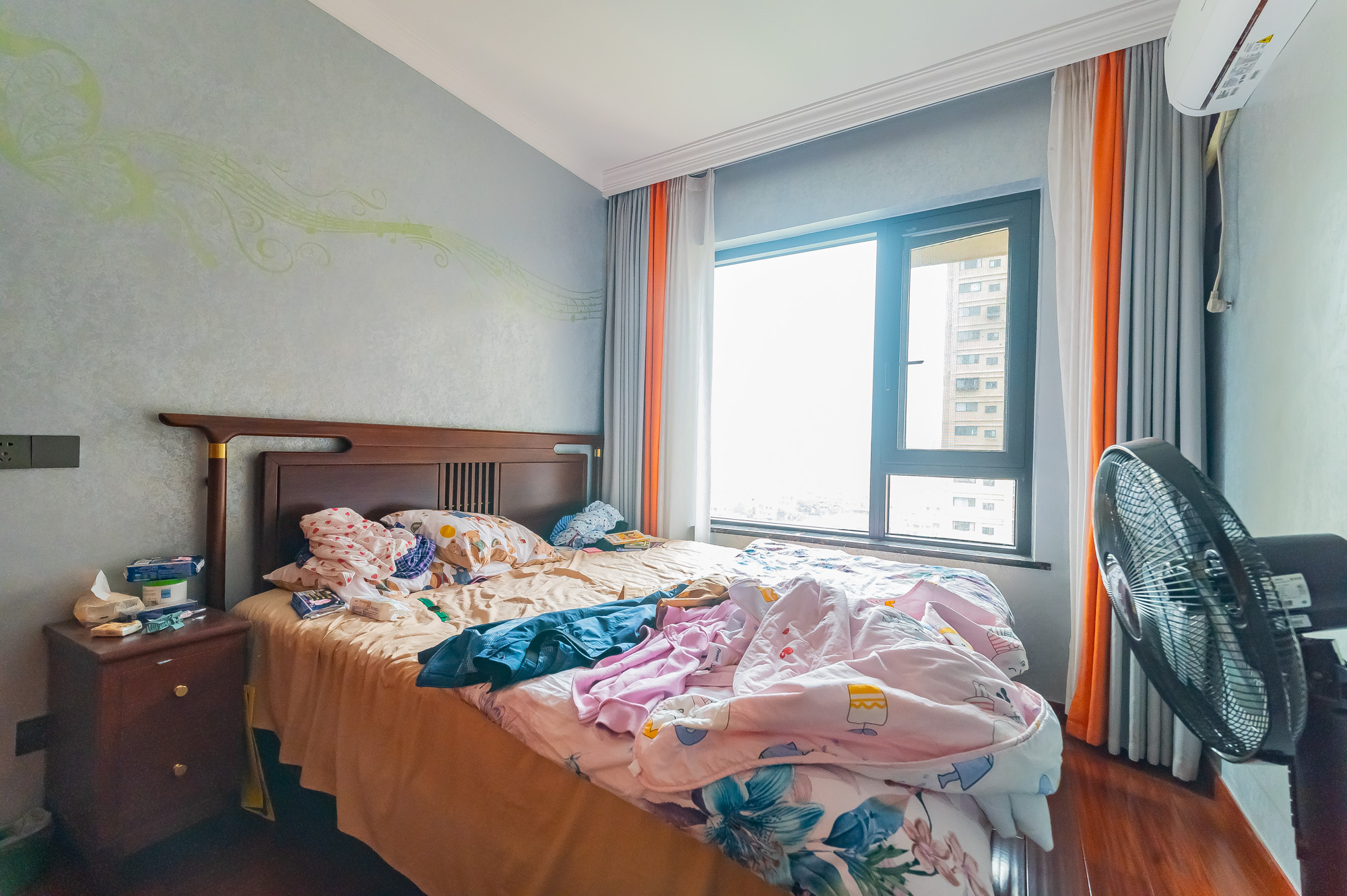 深业喜汇  4室2厅2卫    138.0万 深业喜汇  4室2厅2卫    138.0万卧室