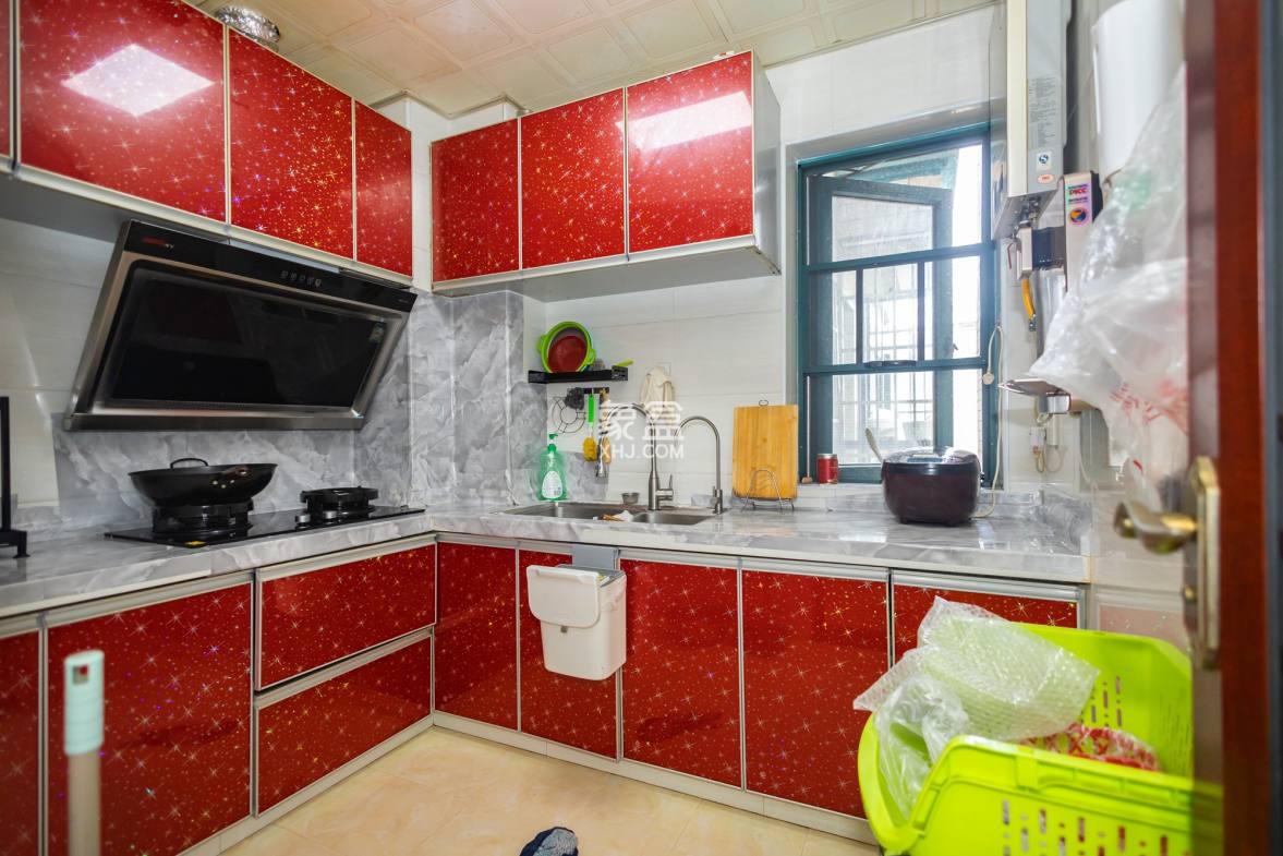 蝴蝶谷  2室2厅1卫    51.0万 蝴蝶谷  2室2厅1卫    51.0万厨房