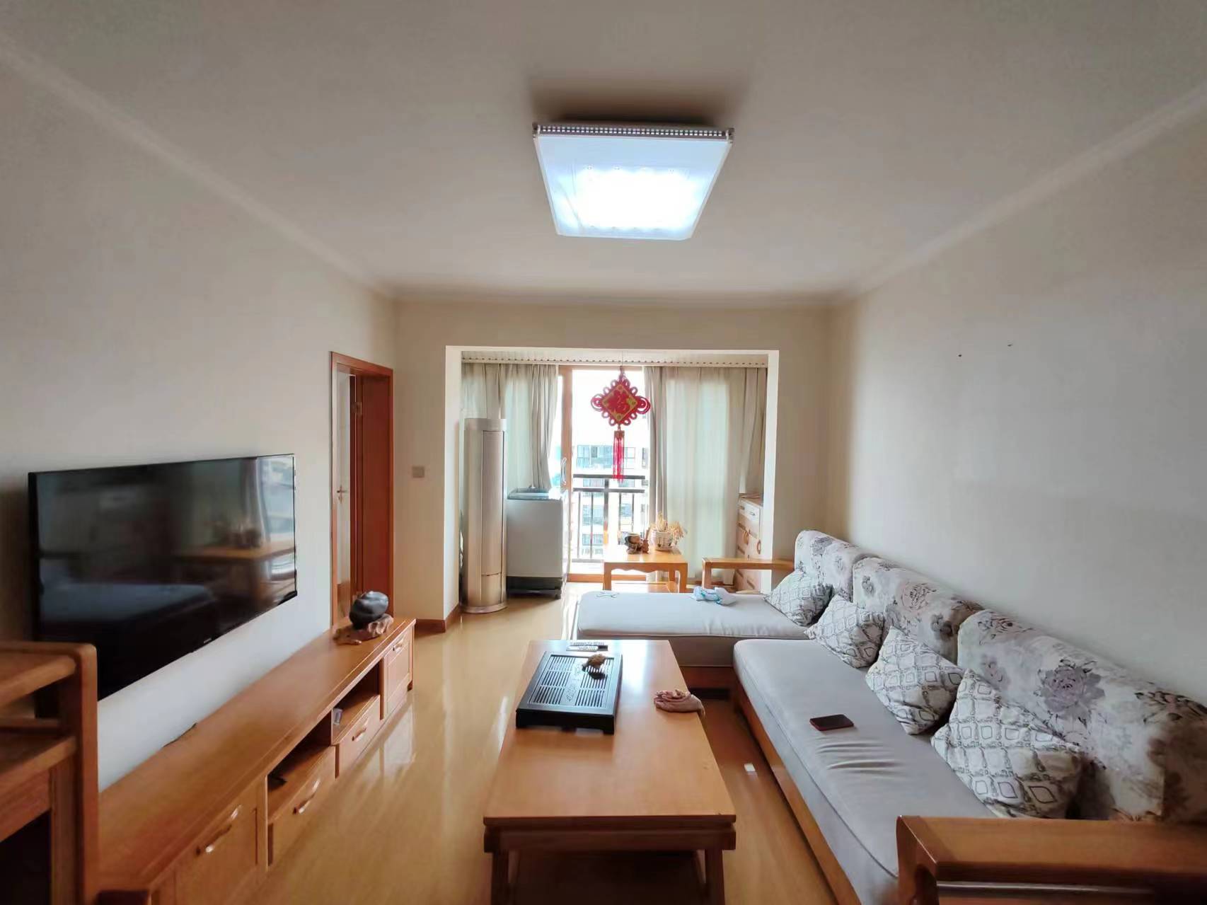 恒瑞雅园  2室2厅1卫    56.8万 恒瑞雅园  2室2厅1卫    56.8万