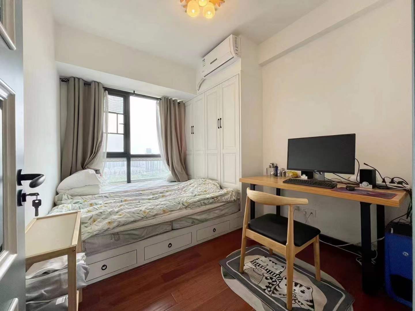 日盛山湖城 4室2厅1卫 86.0万 日盛山湖城 4室2厅1卫 86.0万室内图