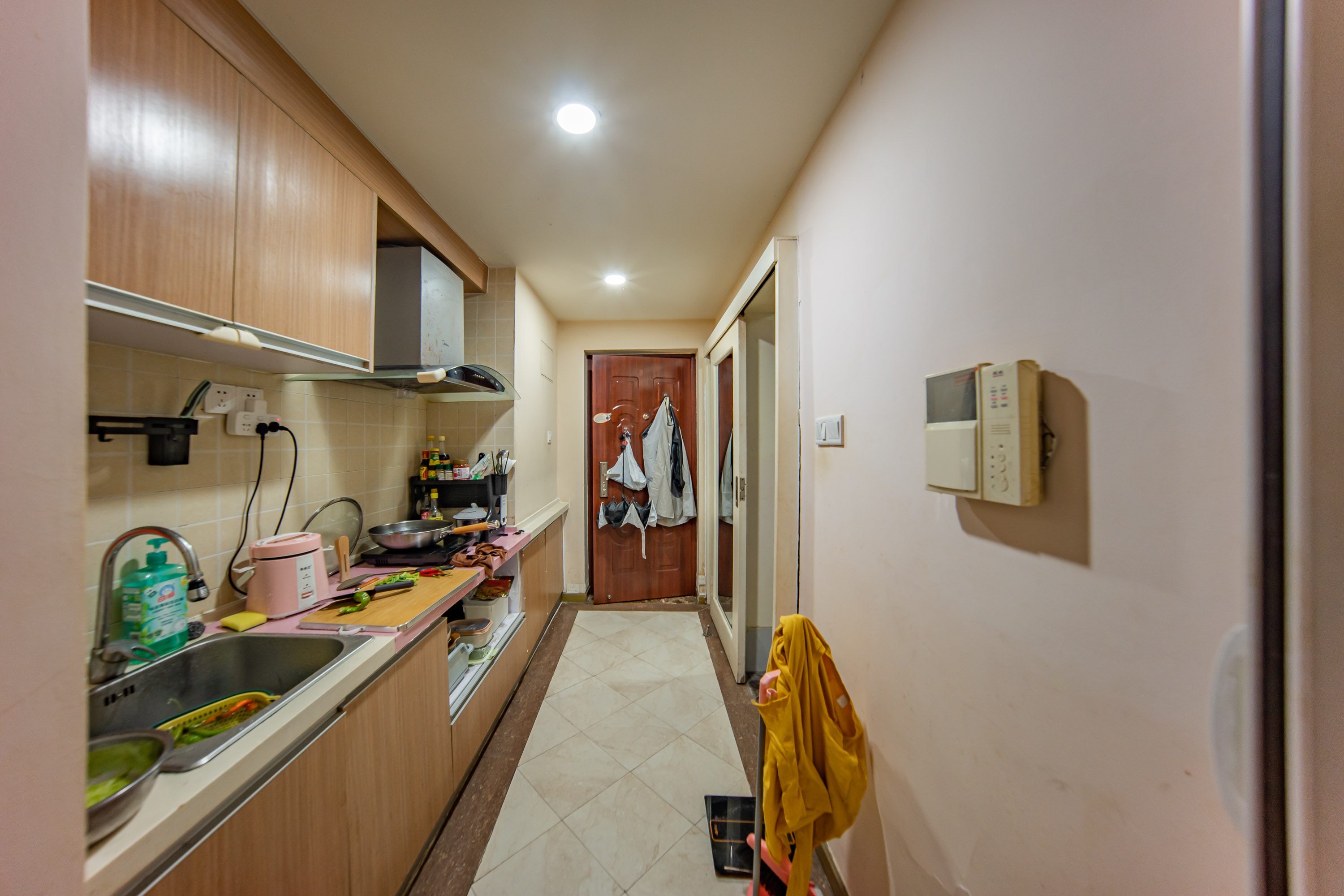 米兰春天  1室1厅1卫    20.0万厨房