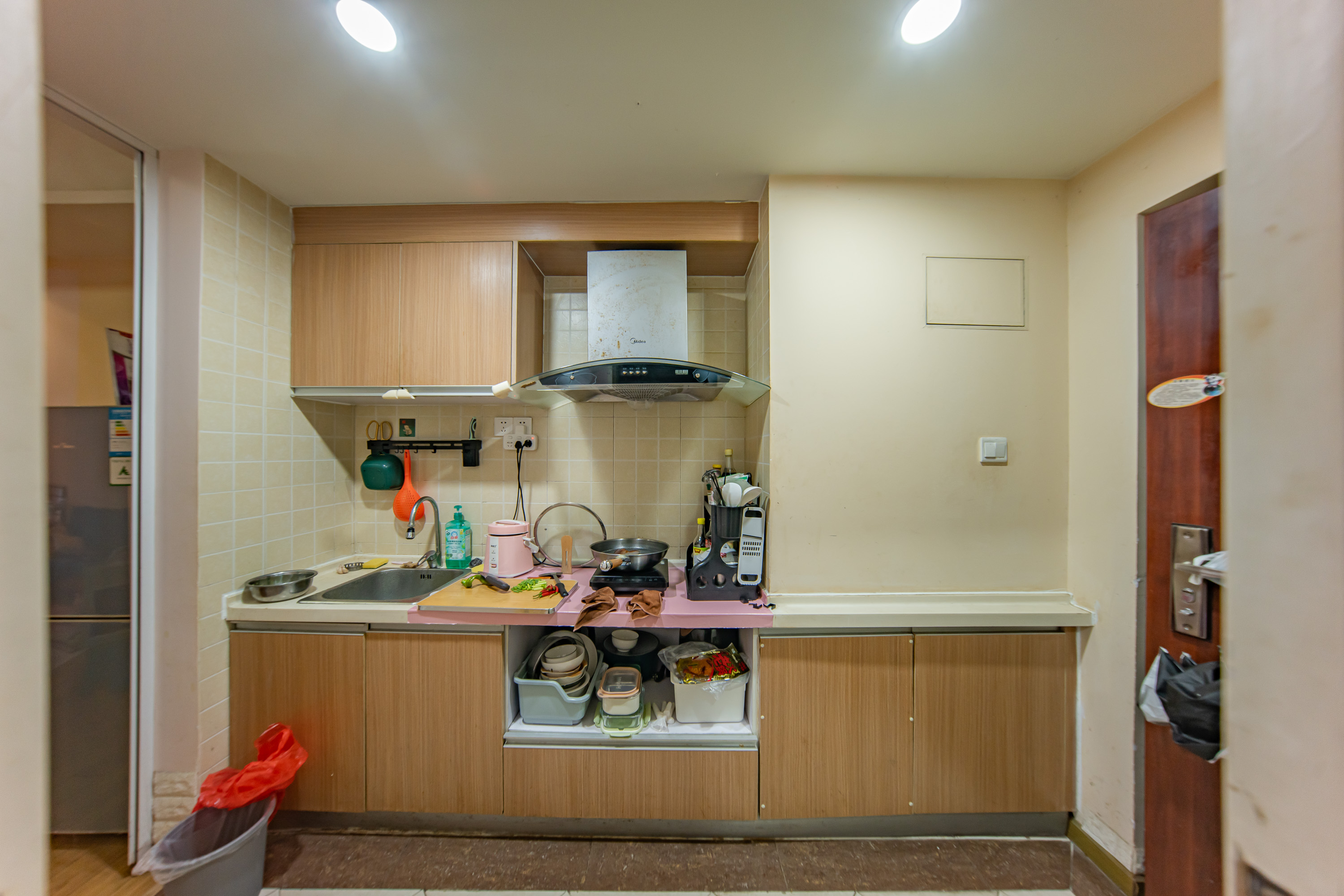 米兰春天  1室1厅1卫    20.0万厨房