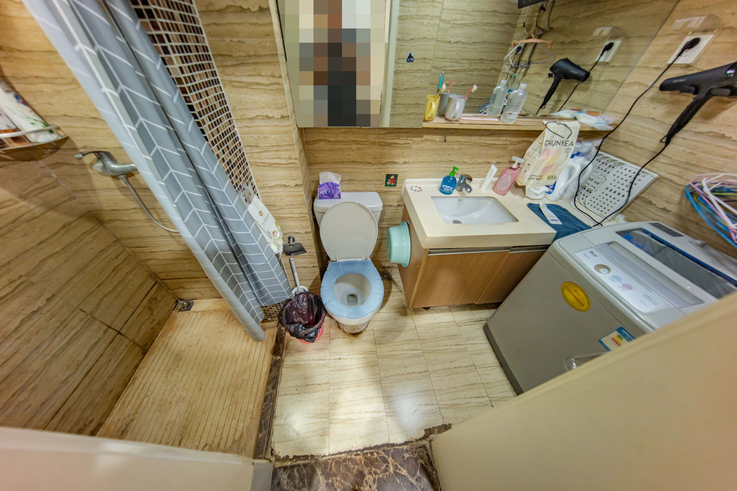 米兰春天  1室1厅1卫    20.0万卫生间