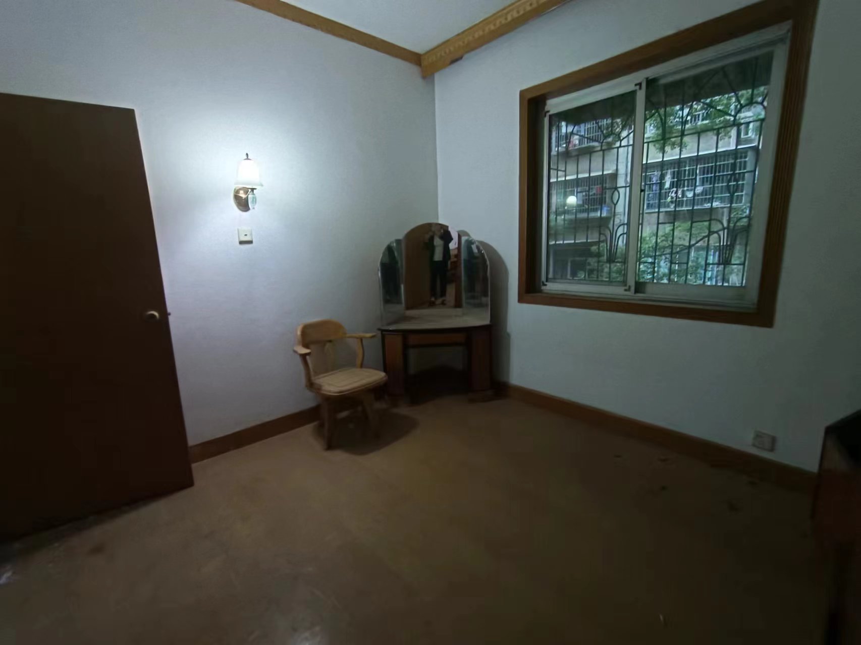 钻石花园 4室2厅2卫 57.8万 钻石花园 4室2厅2卫 57.8万室内图