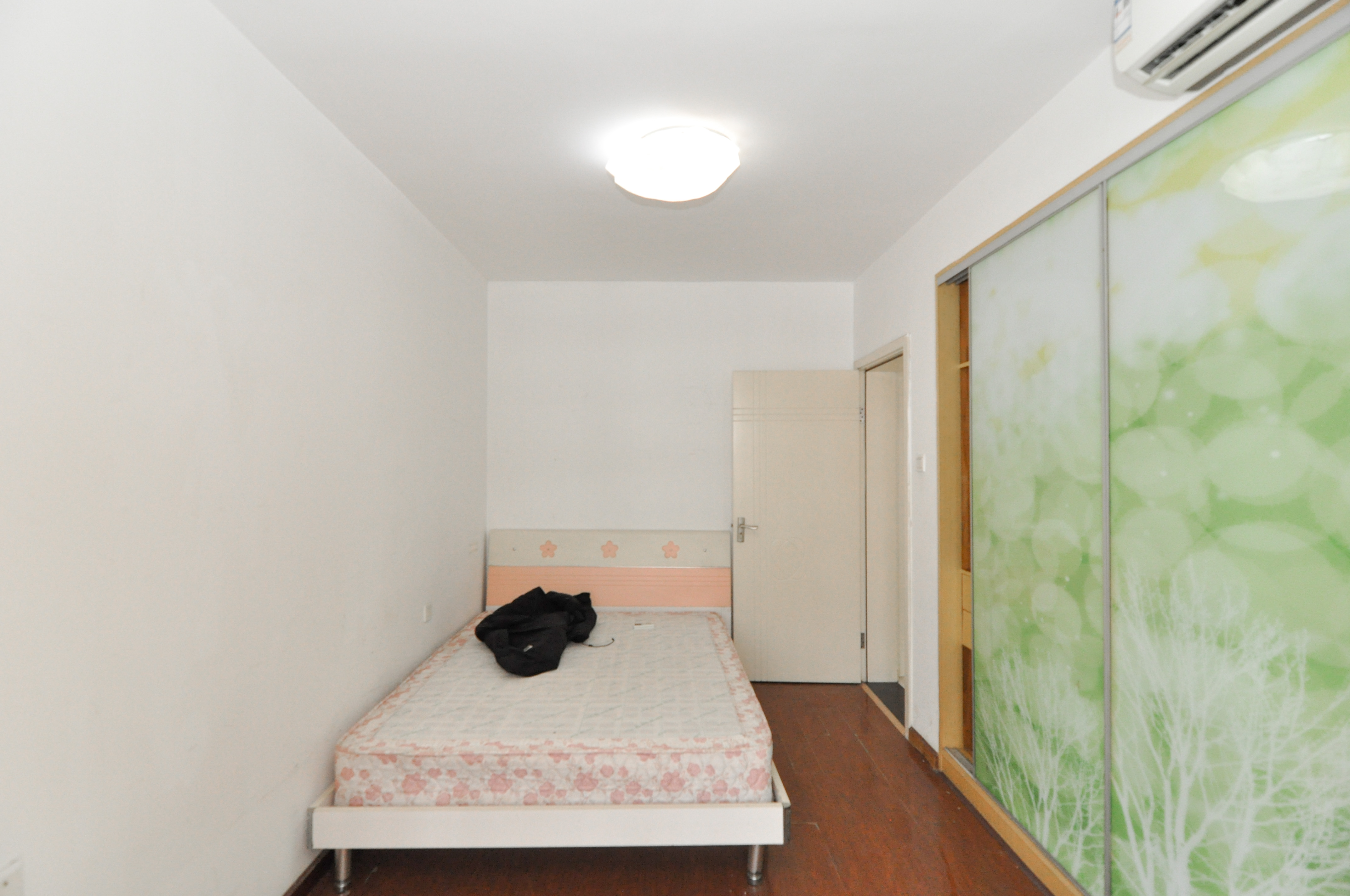 玛依拉山庄  3室2厅2卫    112.0万 玛依拉山庄  3室2厅2卫    112.0万其他