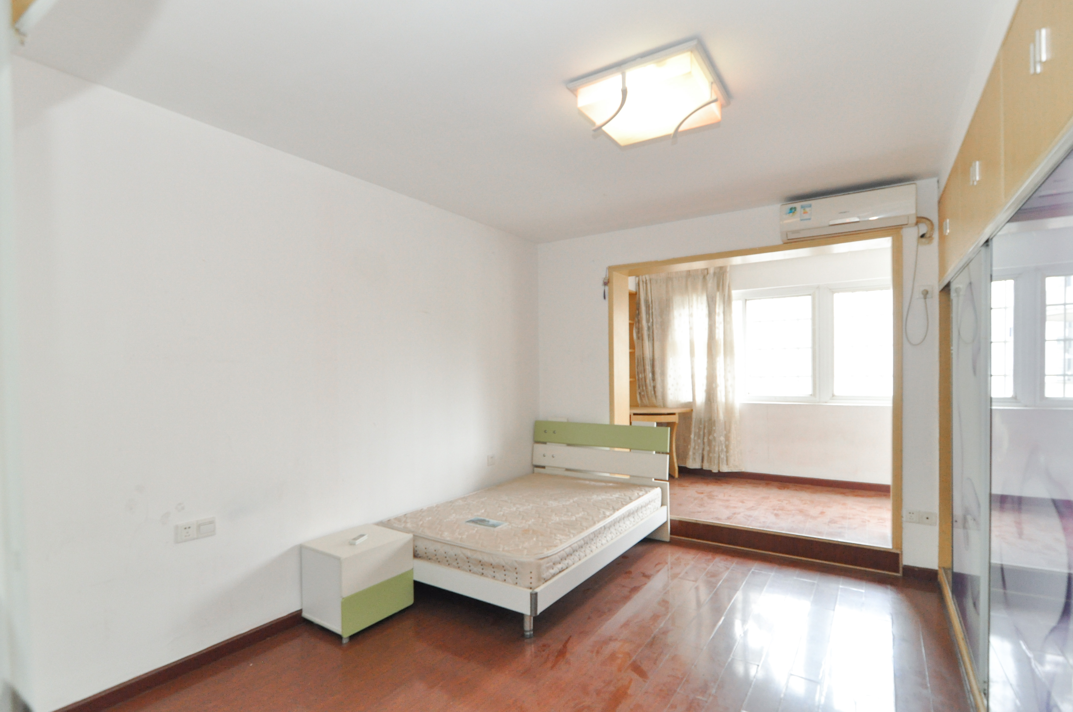 玛依拉山庄  3室2厅2卫    112.0万 玛依拉山庄  3室2厅2卫    112.0万其他