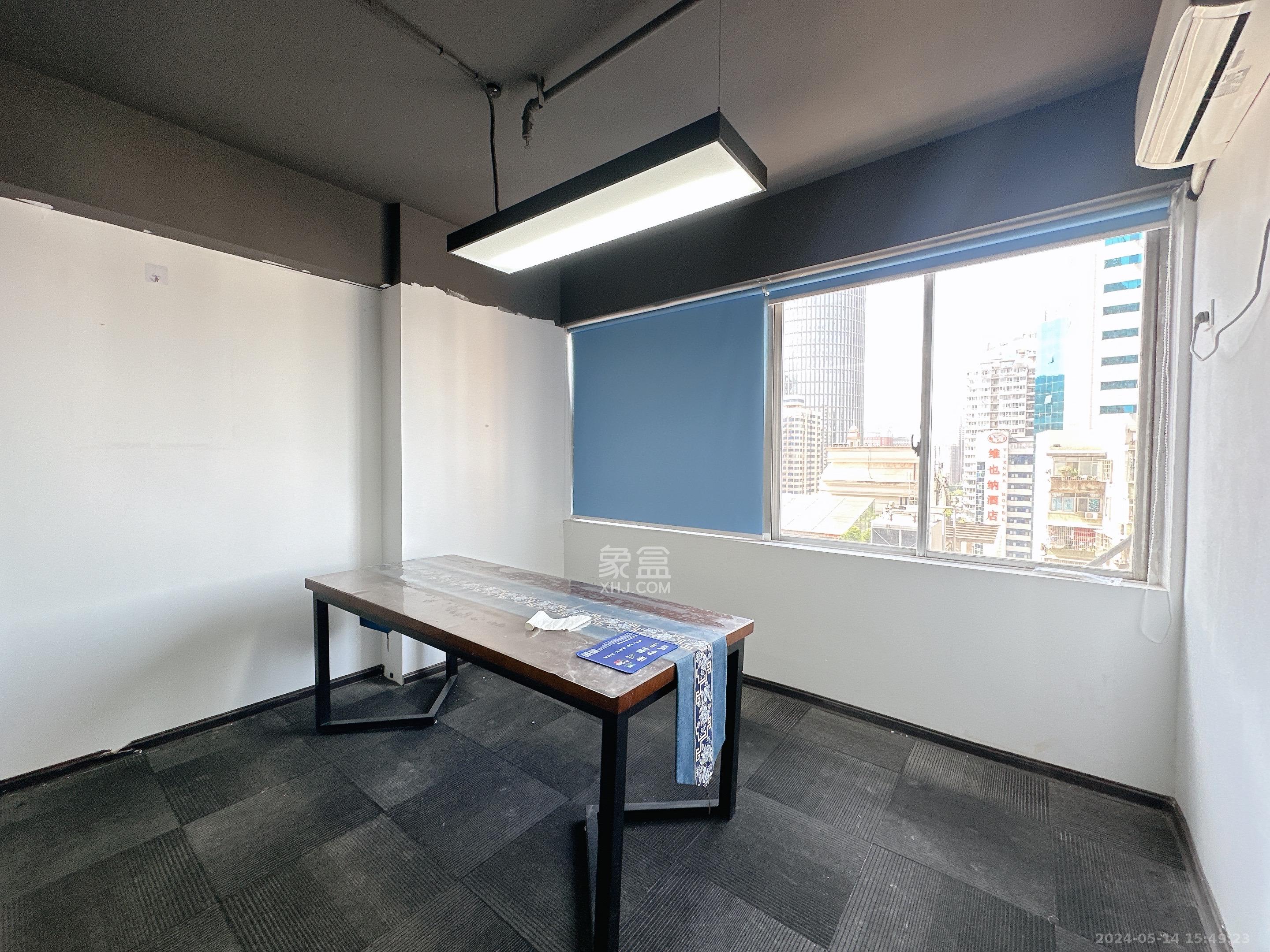 建鸿达现代城  1室1厅1卫   3000.00元/月室内图
