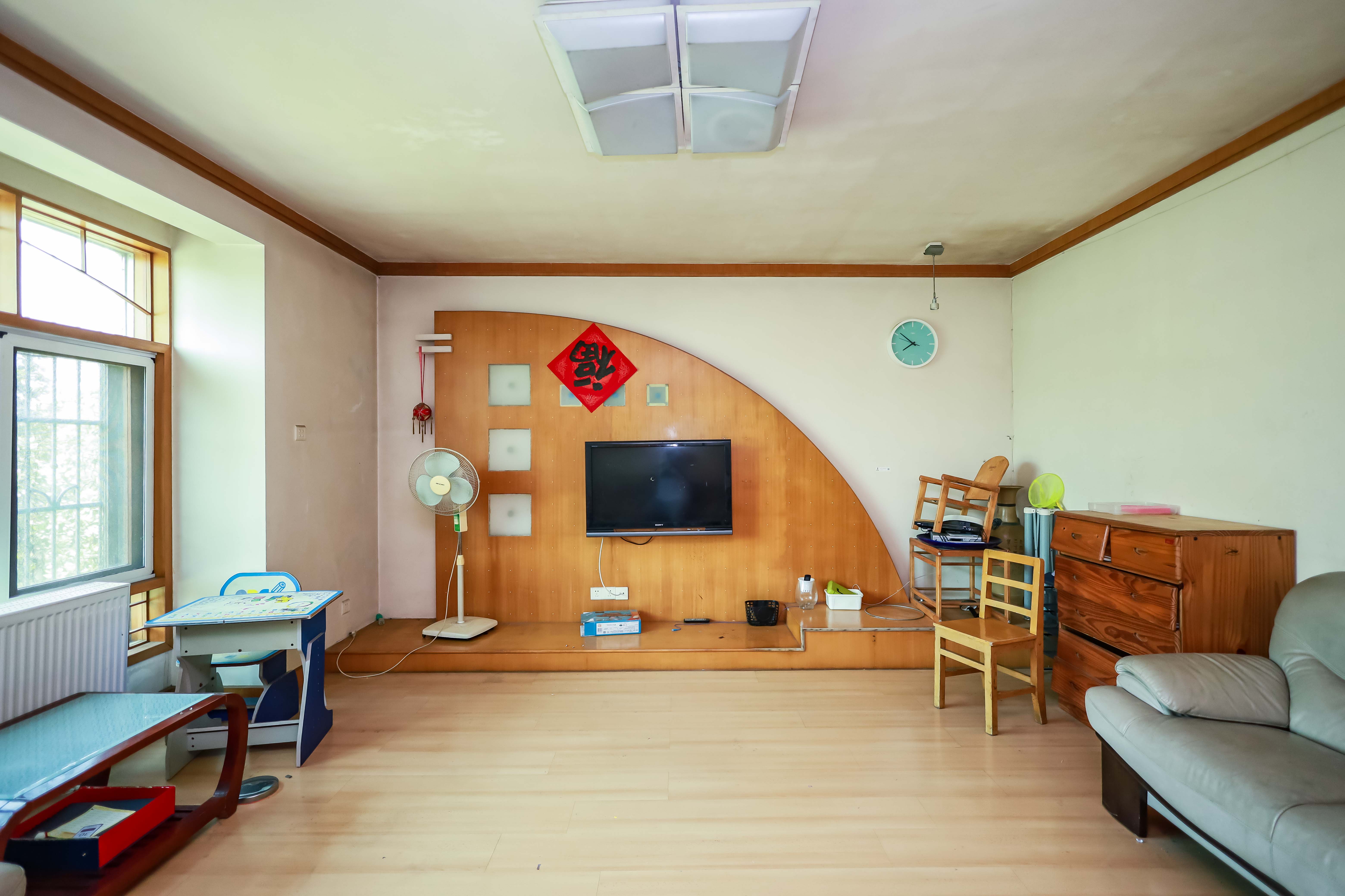 咸嘉新村嘉文苑  3室2厅2卫   123.00万