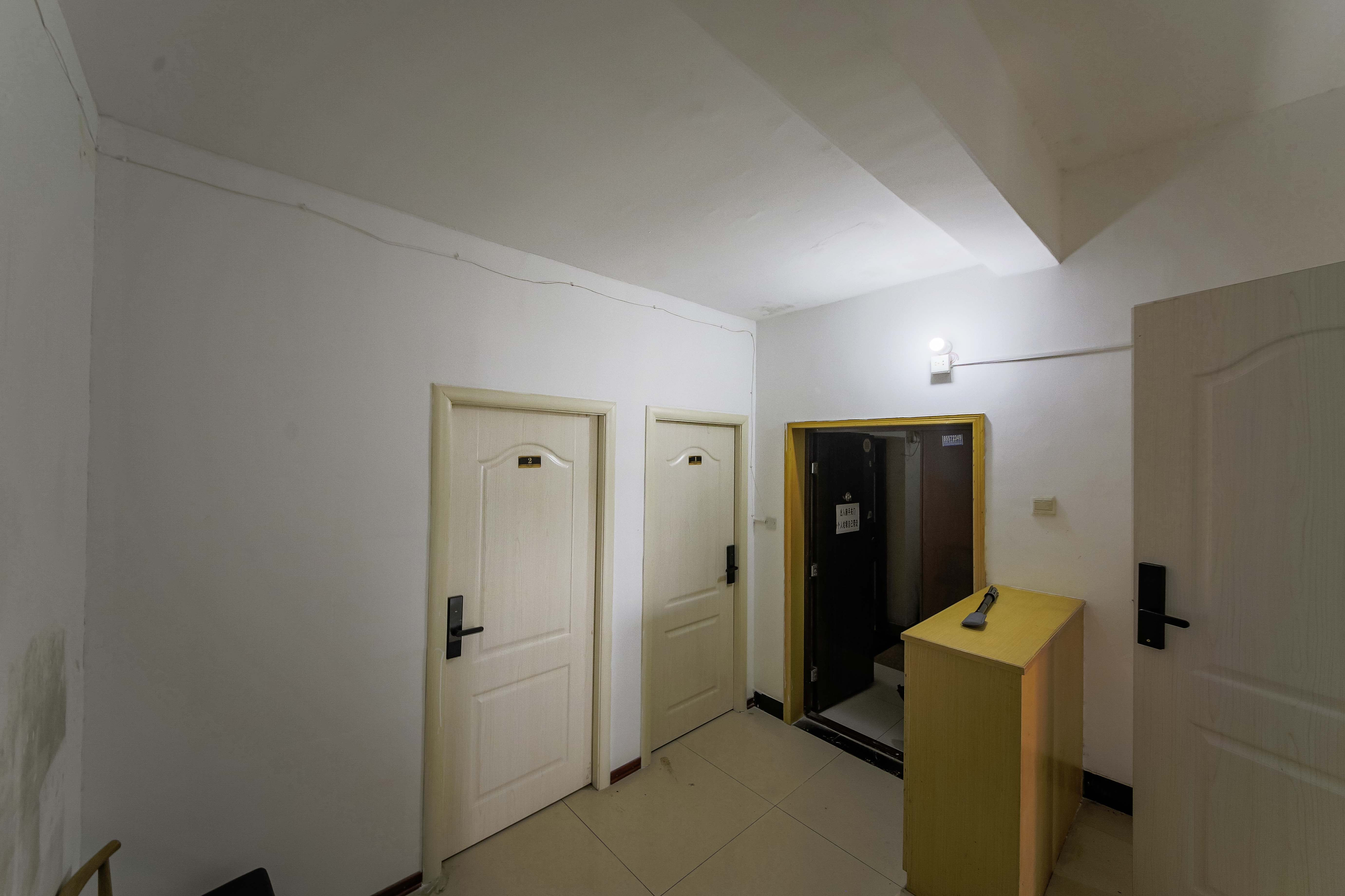 奥林匹克花园  3室2厅2卫    110.5万 奥林匹克花园  3室2厅2卫    110.5万客厅