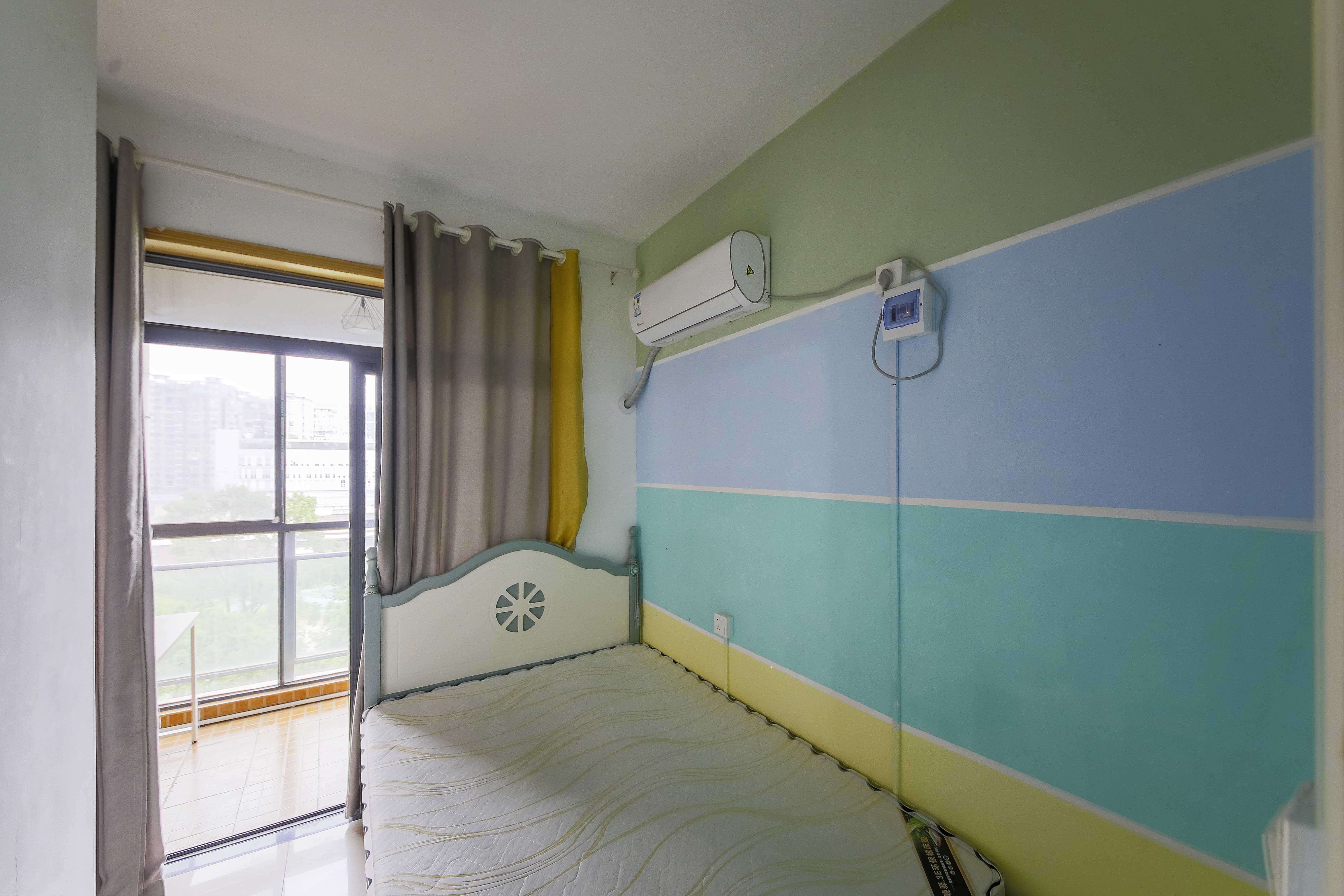 奥林匹克花园  3室2厅2卫    110.5万 奥林匹克花园  3室2厅2卫    110.5万卧室