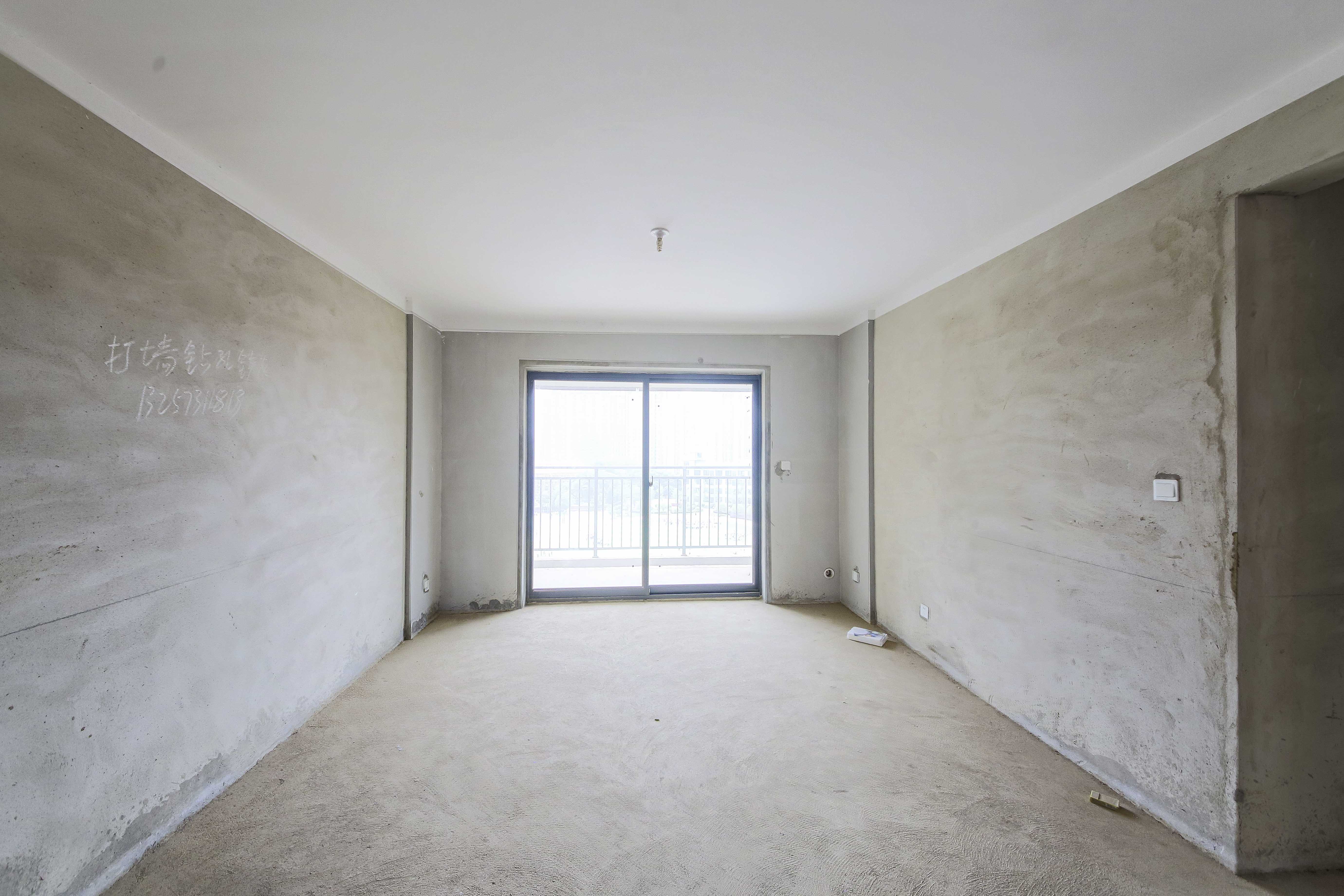 轻盐阳光CEO(轻盐雅苑)(轻奢时代)  4室2厅2卫    109.8万 轻盐阳光CEO(轻盐雅苑)(轻奢时代)  4室2厅2卫    109.8万客厅