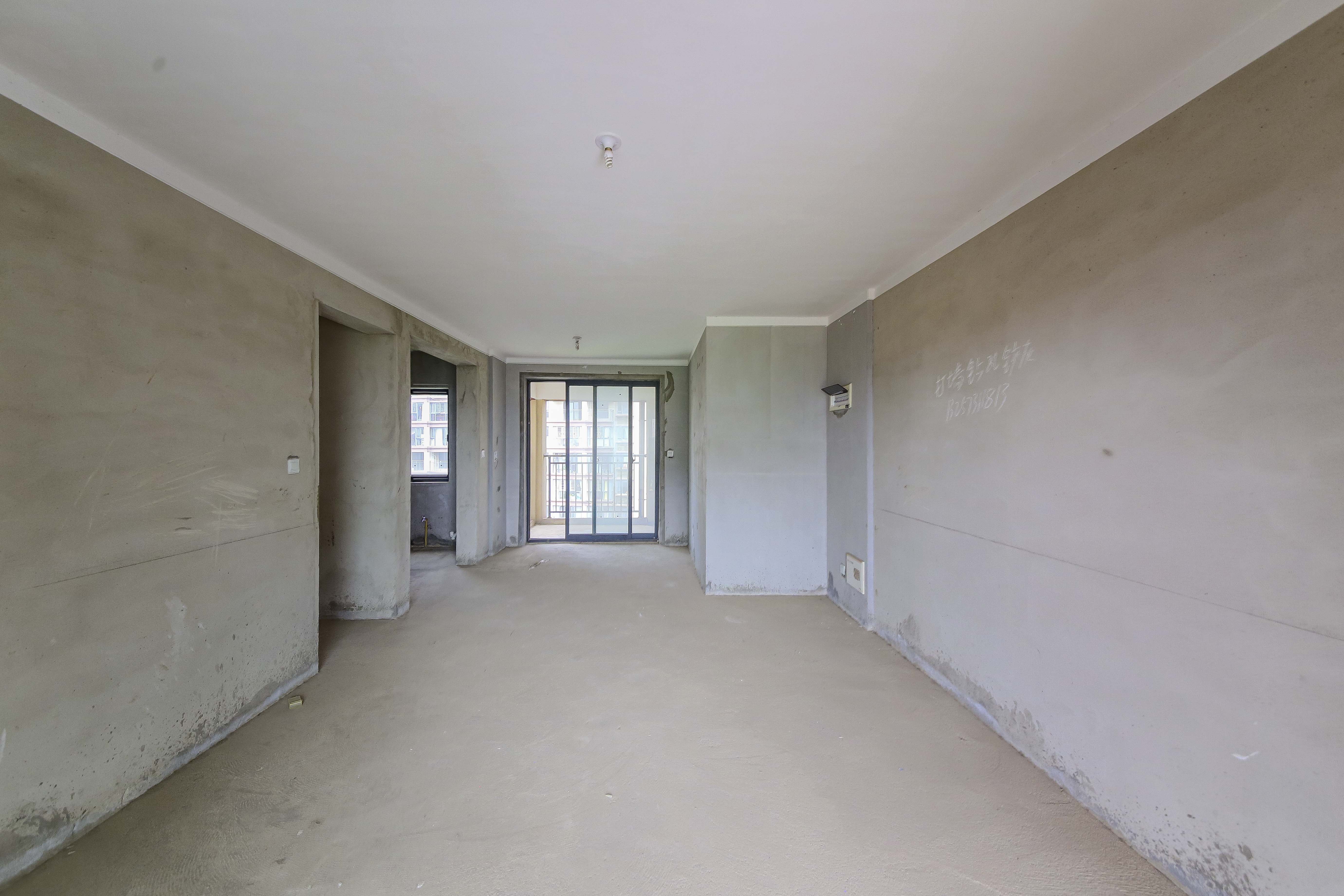 轻盐阳光CEO(轻盐雅苑)(轻奢时代)  4室2厅2卫    109.8万 轻盐阳光CEO(轻盐雅苑)(轻奢时代)  4室2厅2卫    109.8万客厅