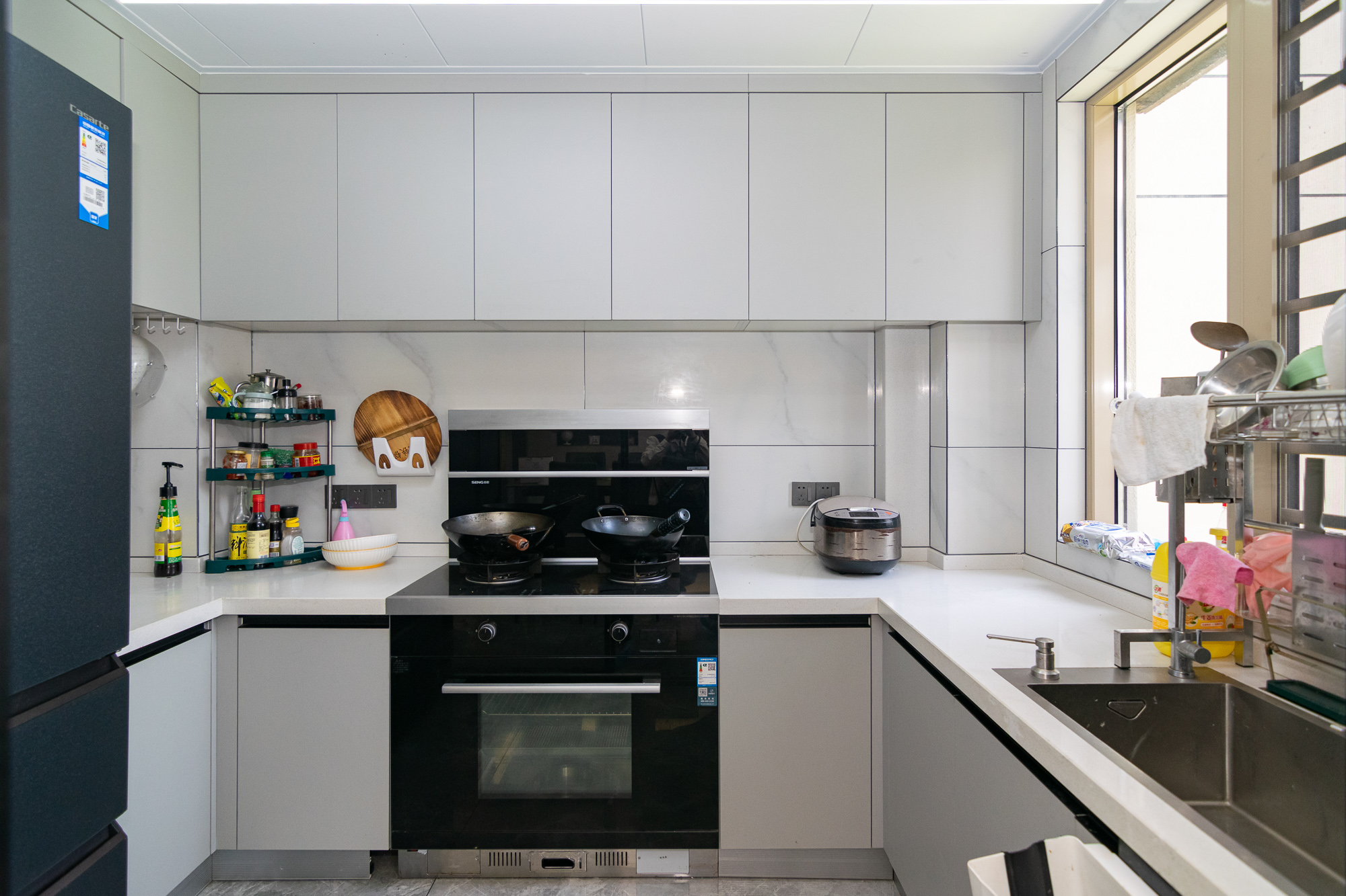 润和谷山郡(悦禧山庄水榭花都)  4室2厅2卫    190.0万 润和谷山郡(悦禧山庄水榭花都)  4室2厅2卫    190.0万厨房