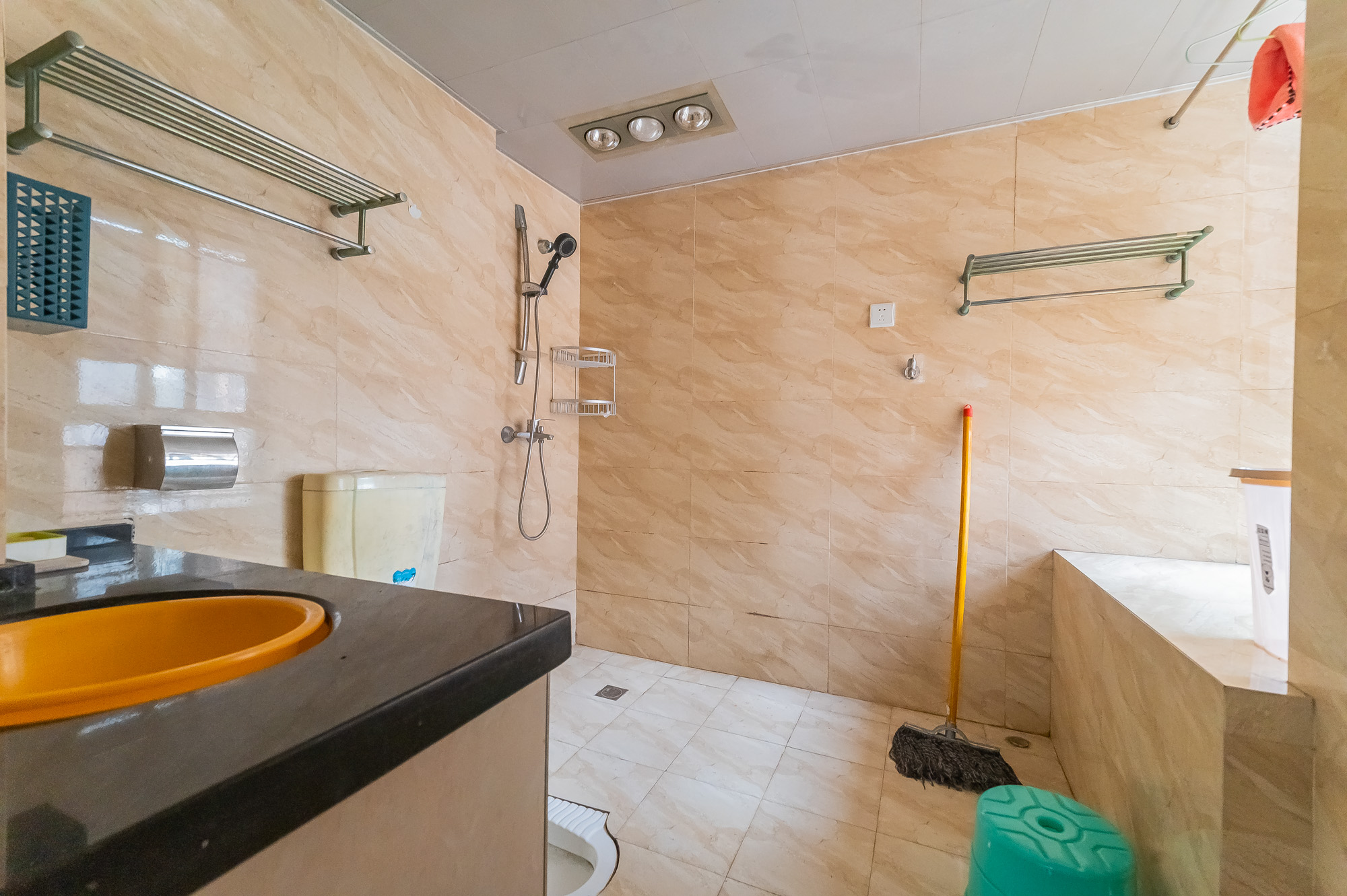 华润凤凰城一期 2室2厅1卫 60.0万 华润凤凰城一期 2室2厅1卫 60.0万卫生间